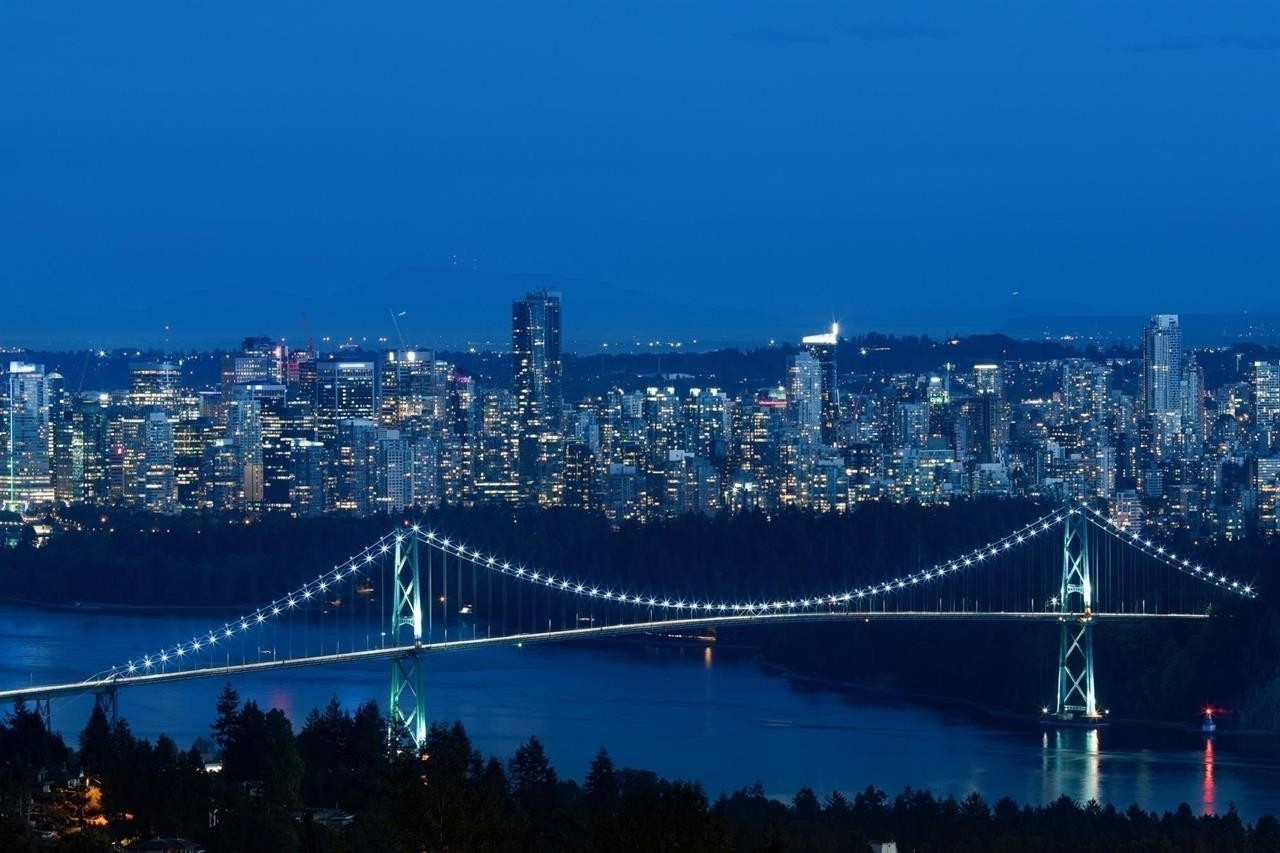 1335 Chartwell Drive, West Vancouver, BC