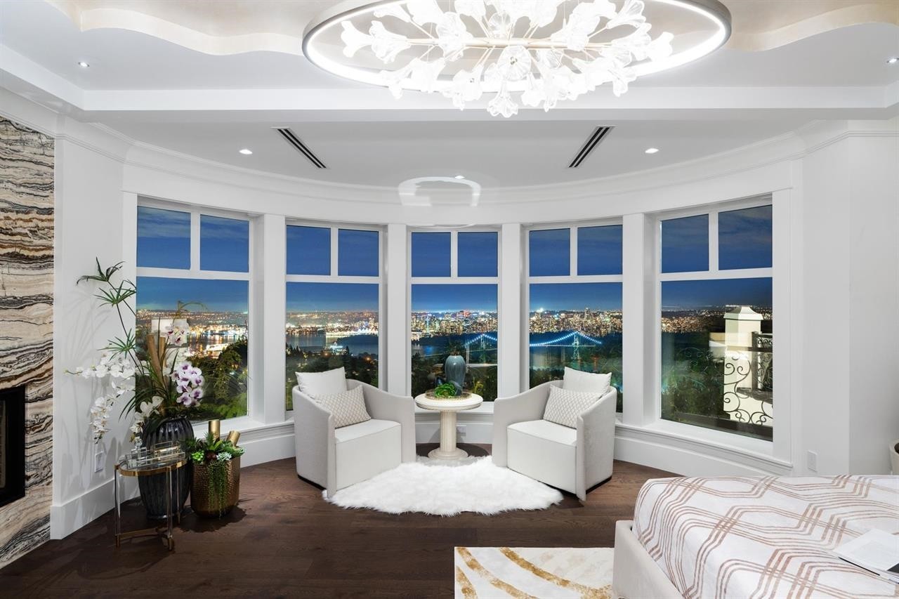1335 Chartwell Drive, West Vancouver, BC