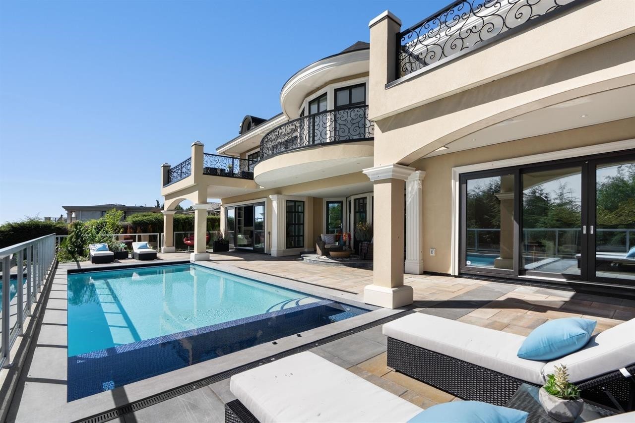 1335 Chartwell Drive, West Vancouver, BC