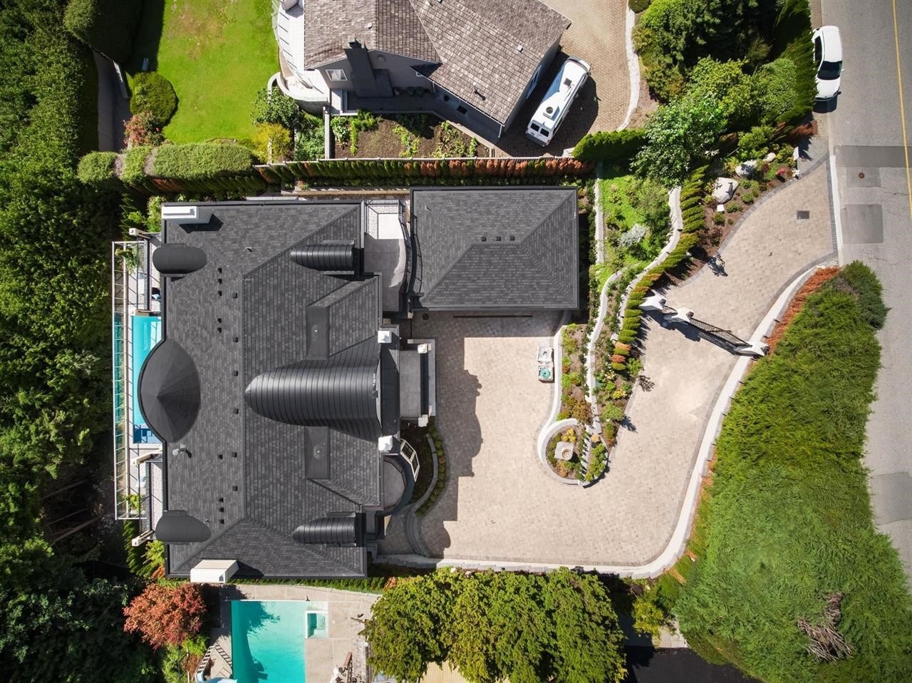 1335 Chartwell Drive, West Vancouver, BC