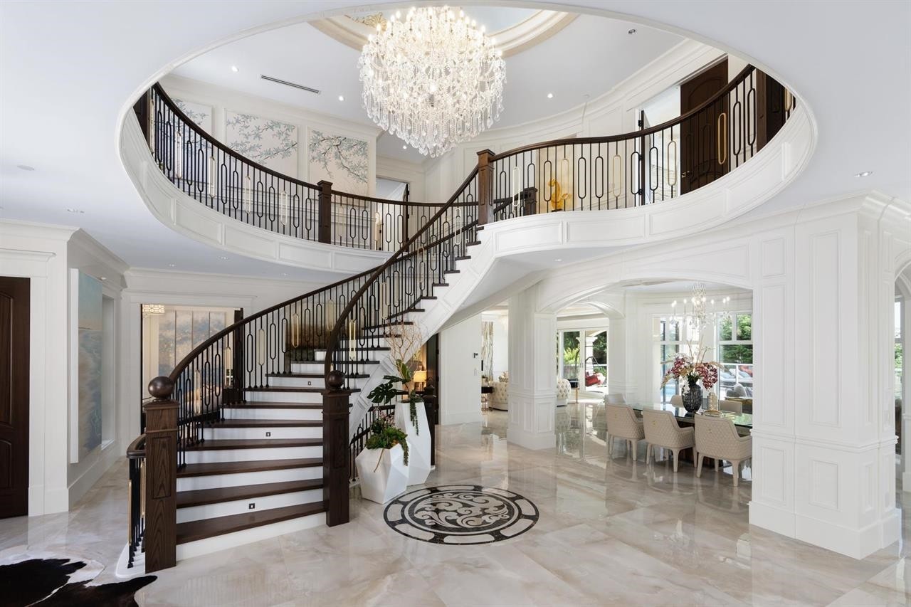 1335 Chartwell Drive, West Vancouver, BC