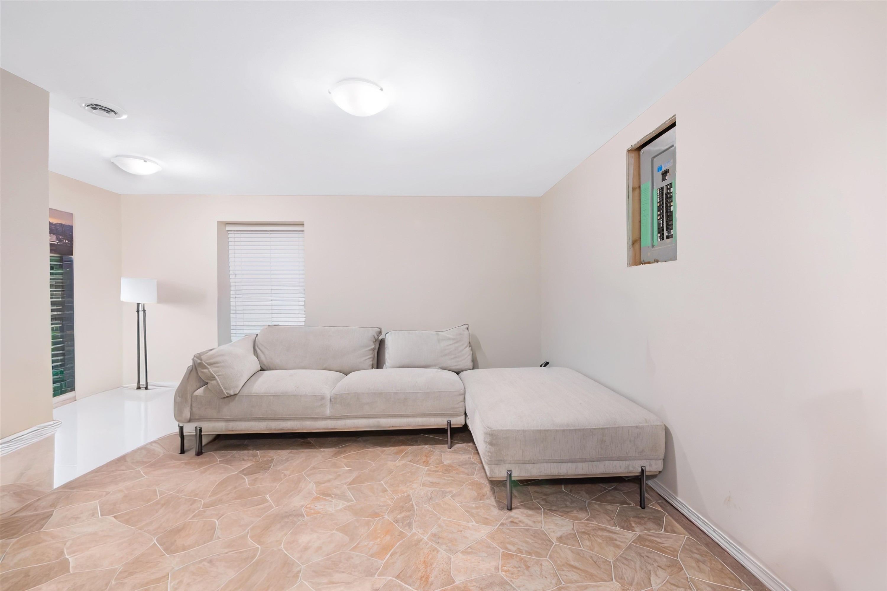 2675 Dundas Street, Vancouver, BC