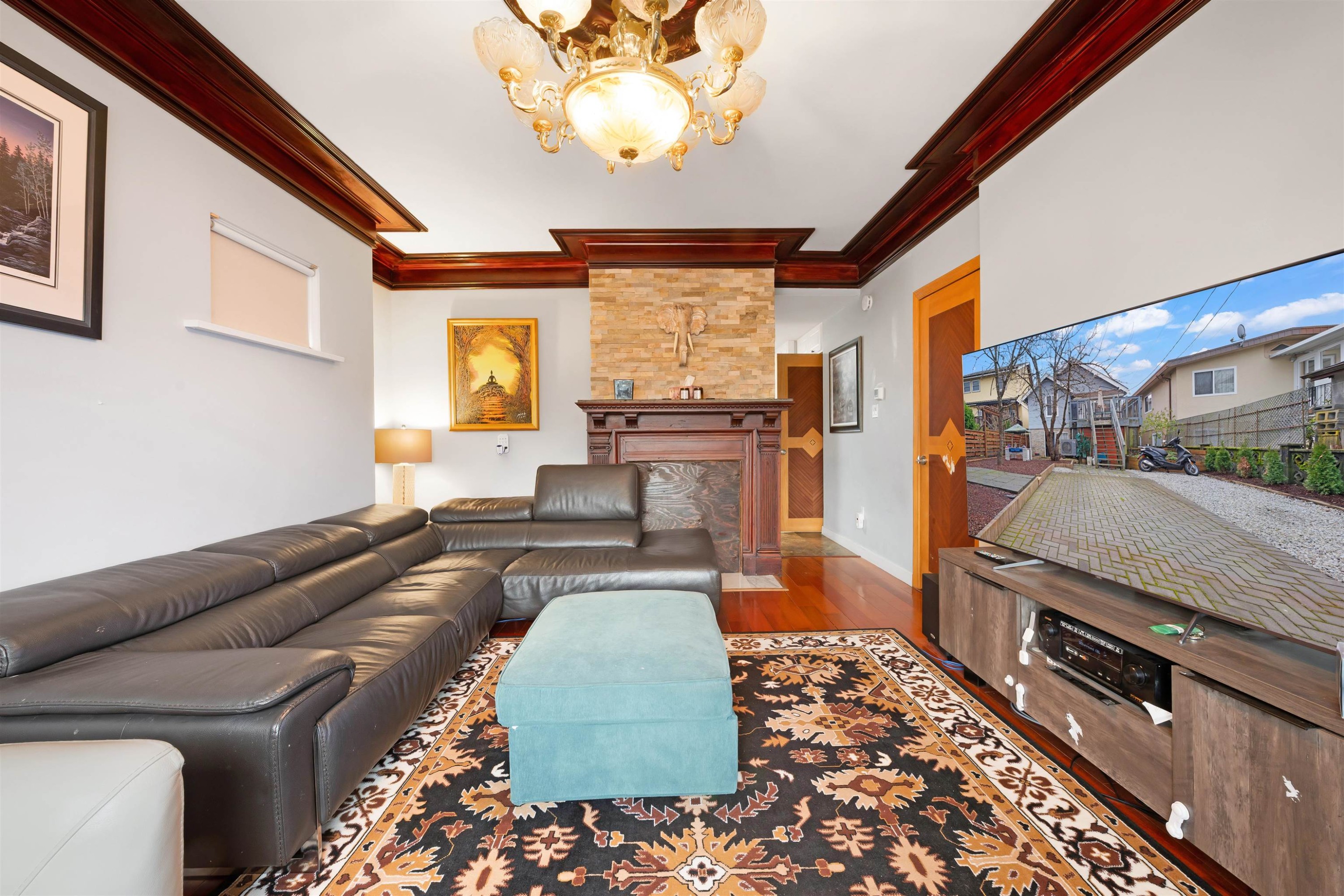 2675 Dundas Street, Vancouver, BC