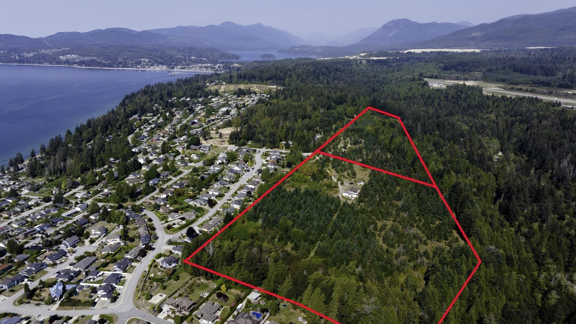 4860 Skylark Road, Sechelt, BC