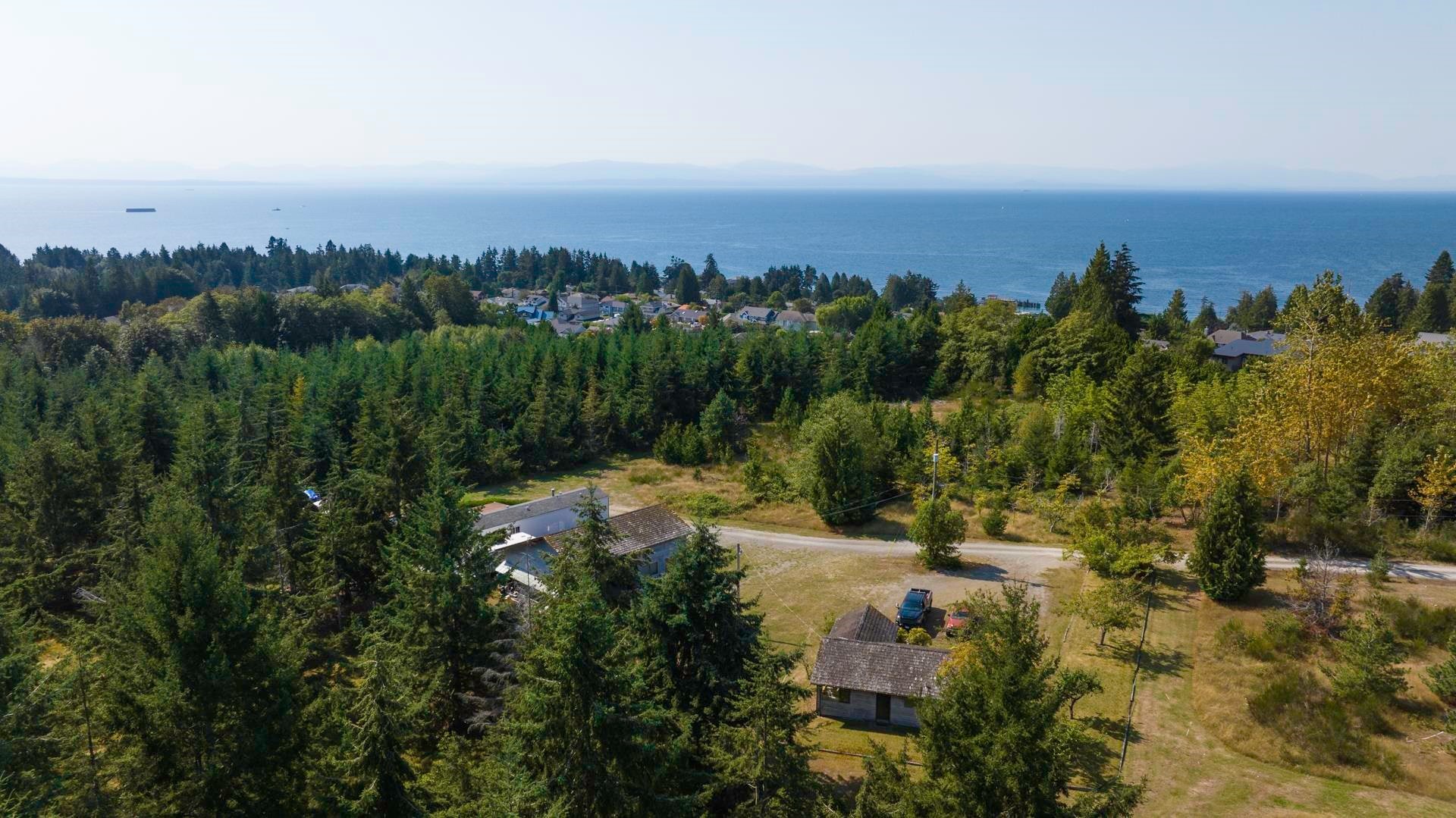 4860 Skylark Road, Sechelt, BC