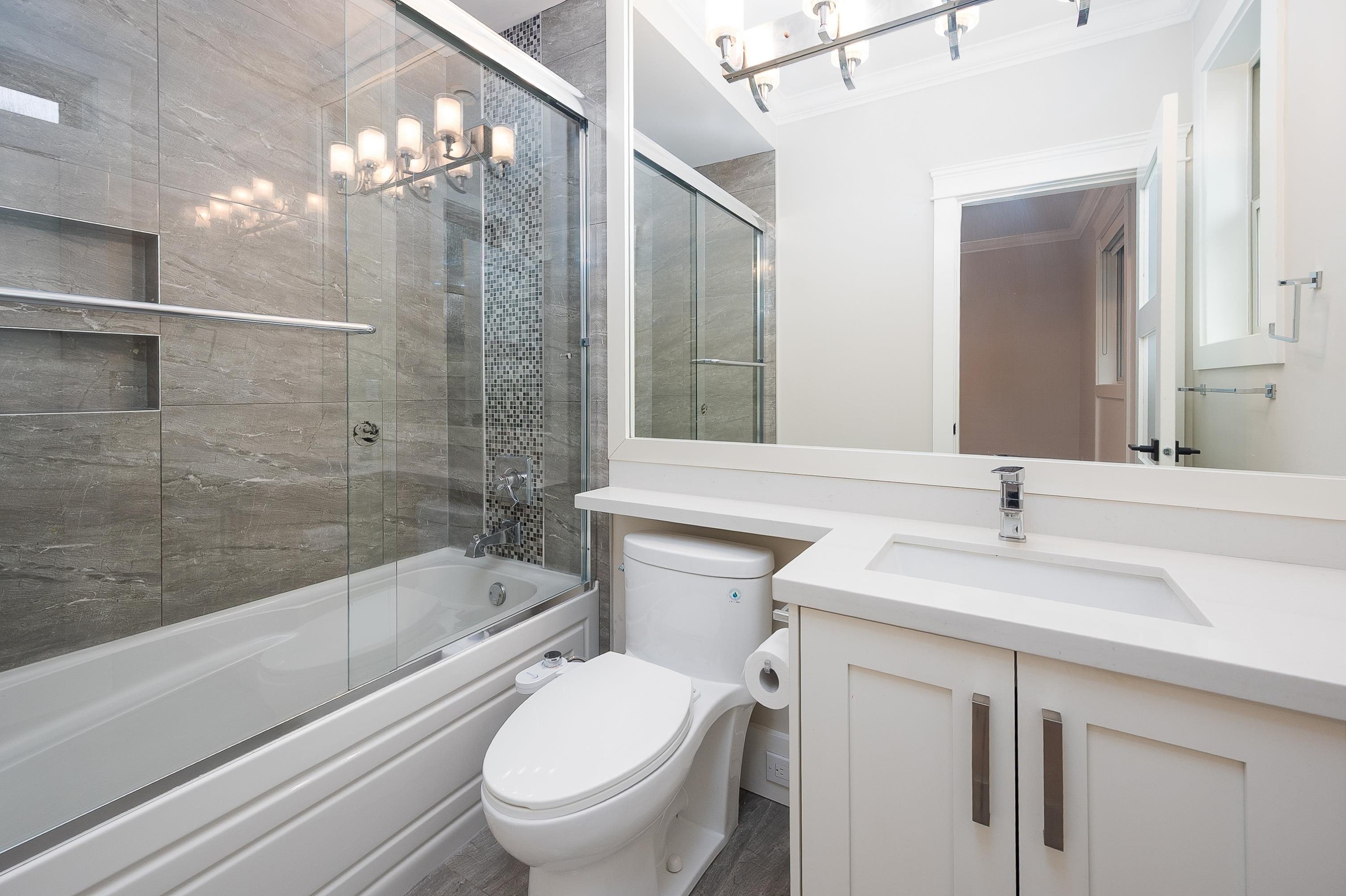 8980 Heather Street, Richmond, BC