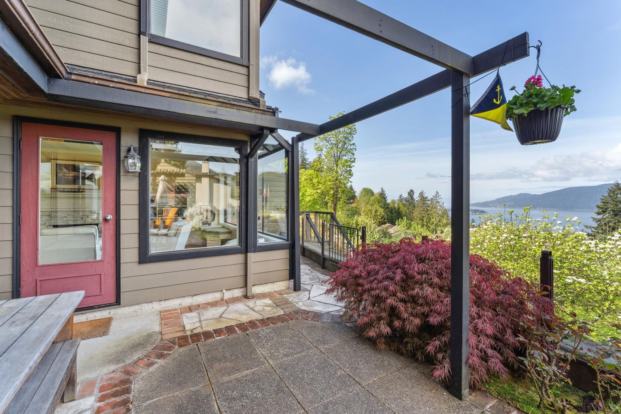 5207 Aspen Drive, West Vancouver, BC