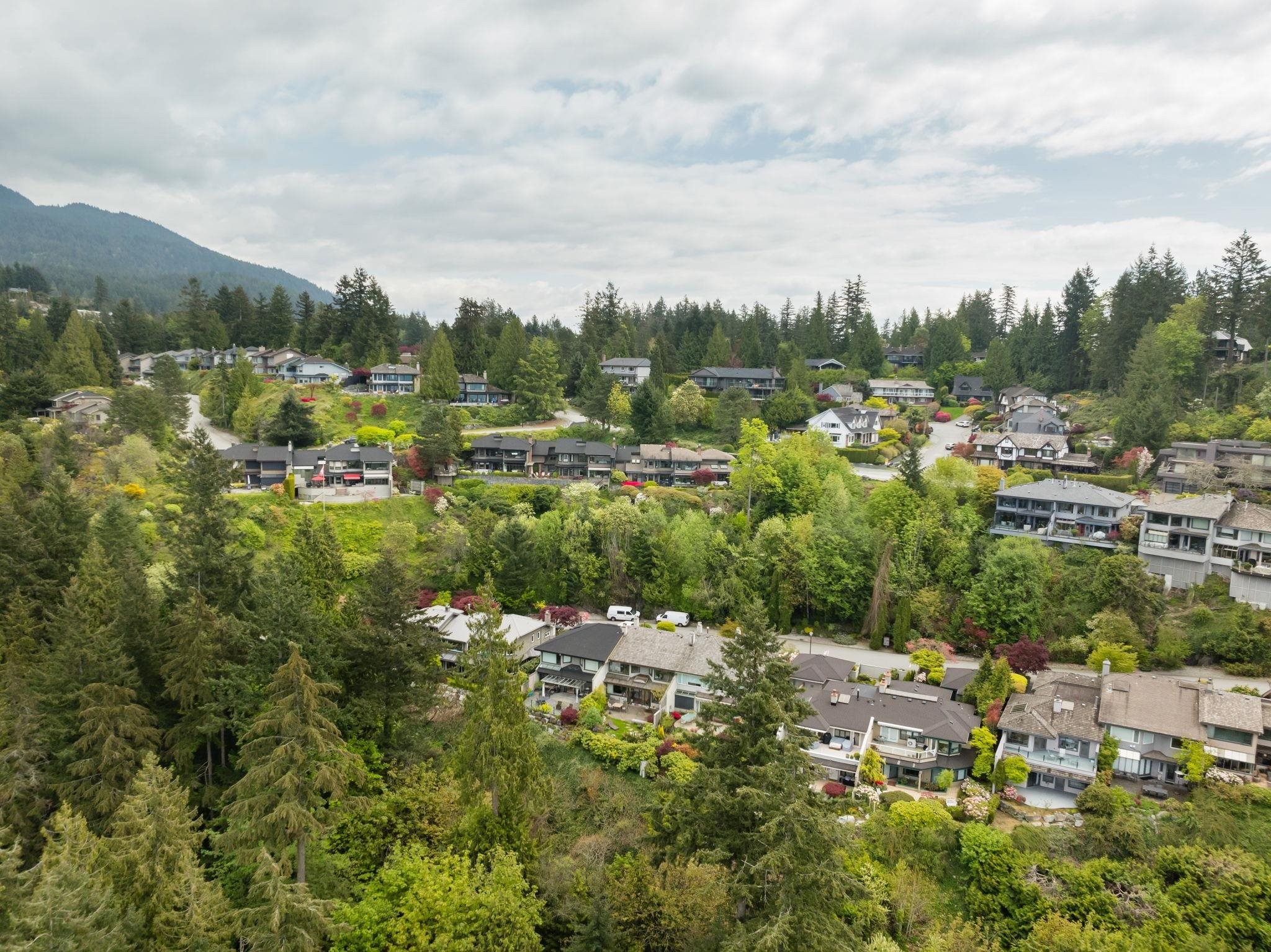 5207 Aspen Drive, West Vancouver, BC