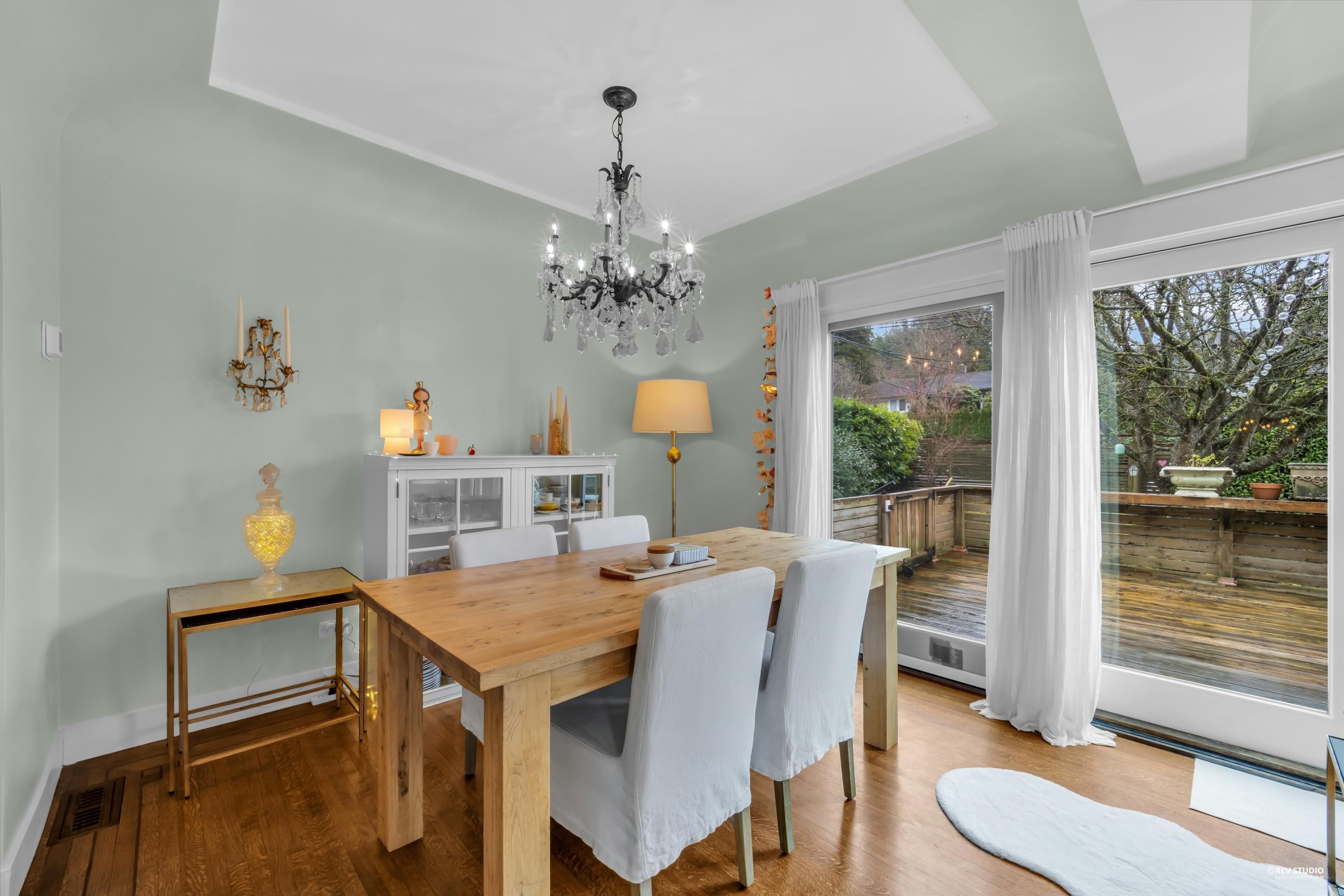 1220 Braeside Street, West Vancouver, BC