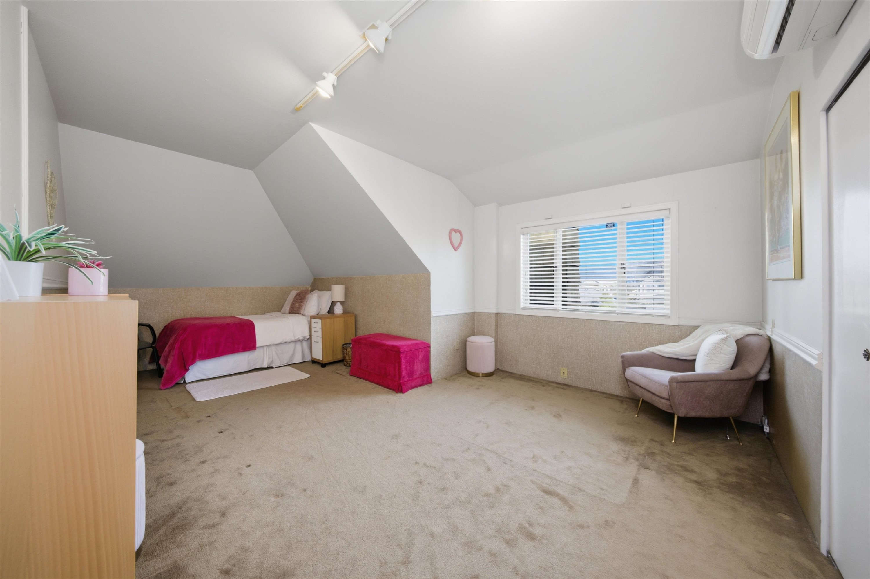 2865 30Th Avenue W, Vancouver, BC