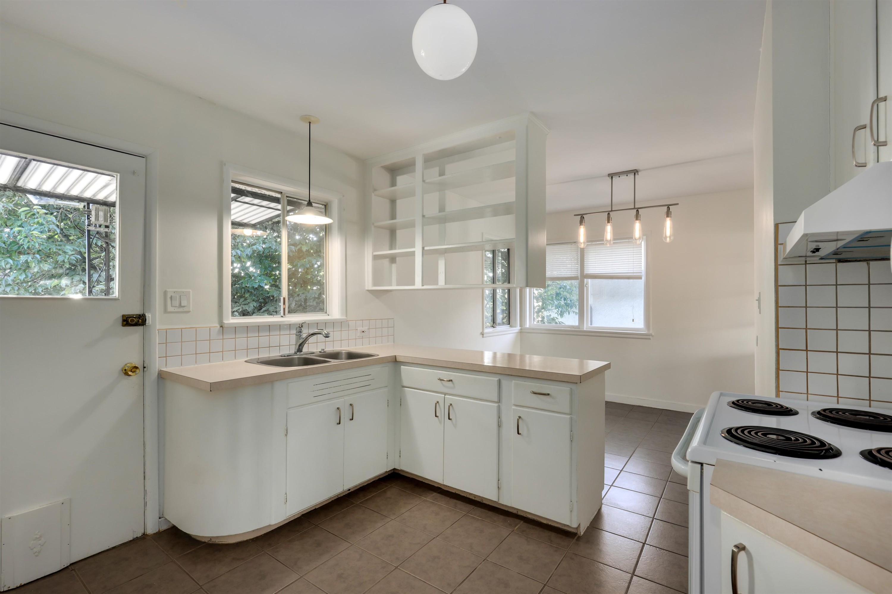 509 Keith Road E, North Vancouver, BC