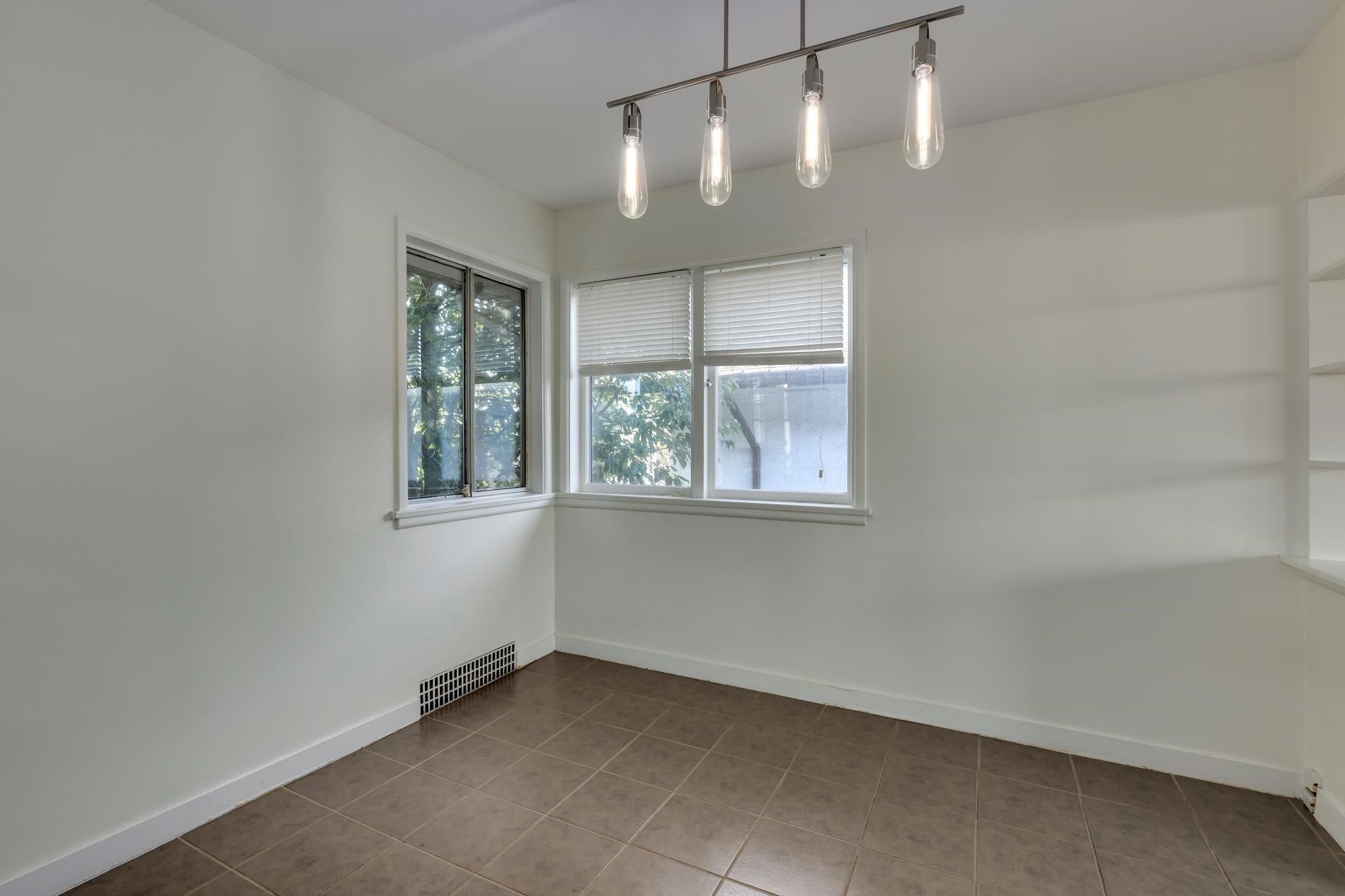 509 Keith Road E, North Vancouver, BC