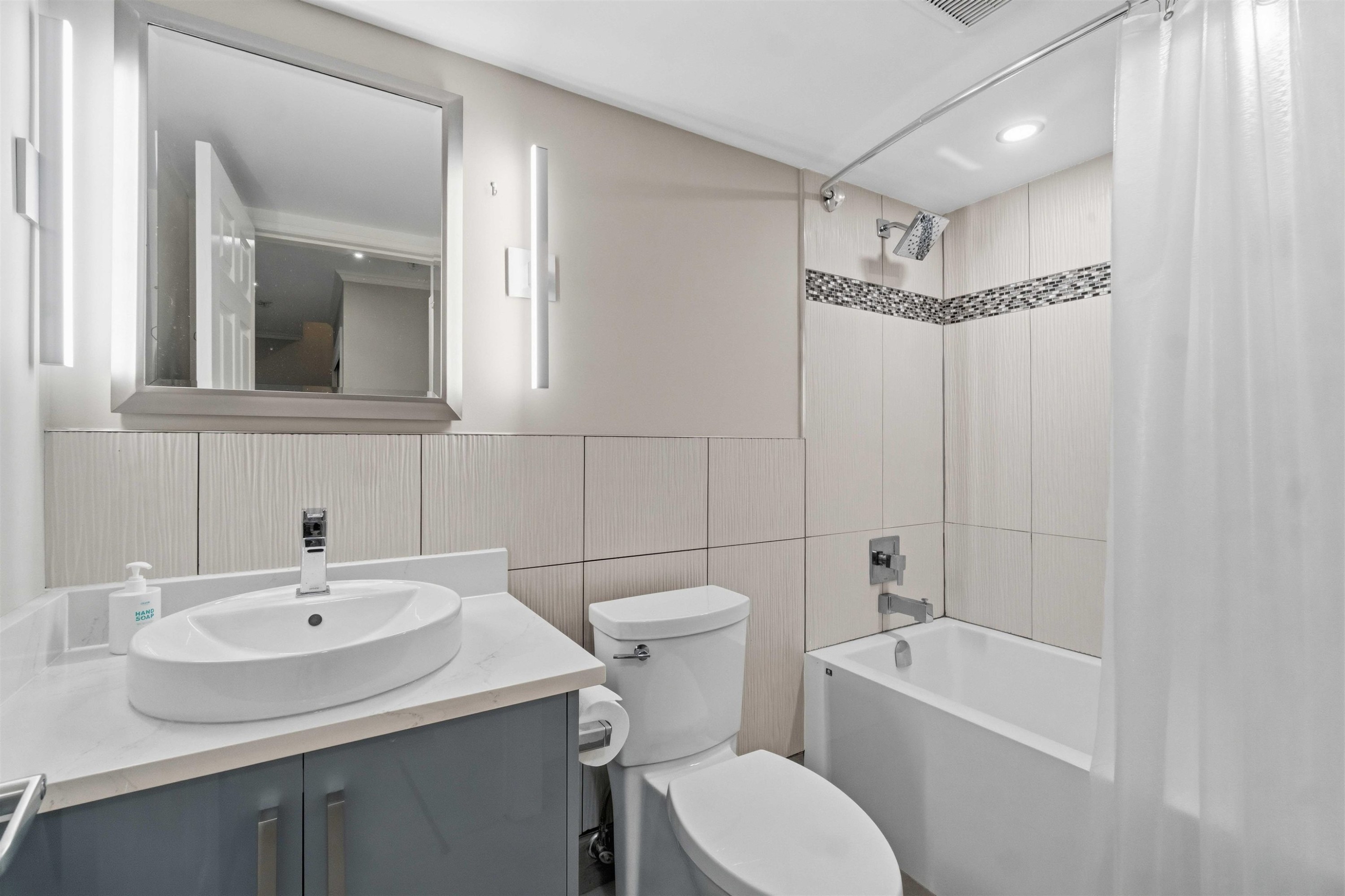 1268 Quebec Street, Vancouver, BC