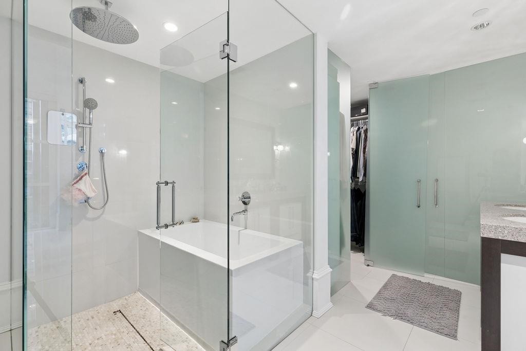 Ph2-1102 Hornby Street, Vancouver, BC