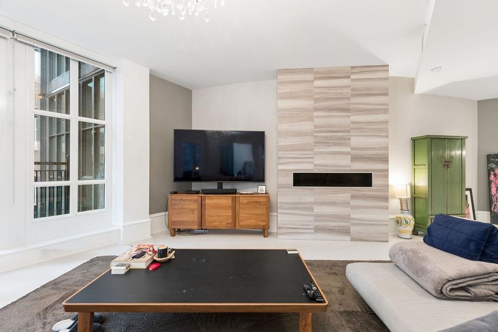 Ph2-1102 Hornby Street, Vancouver, BC