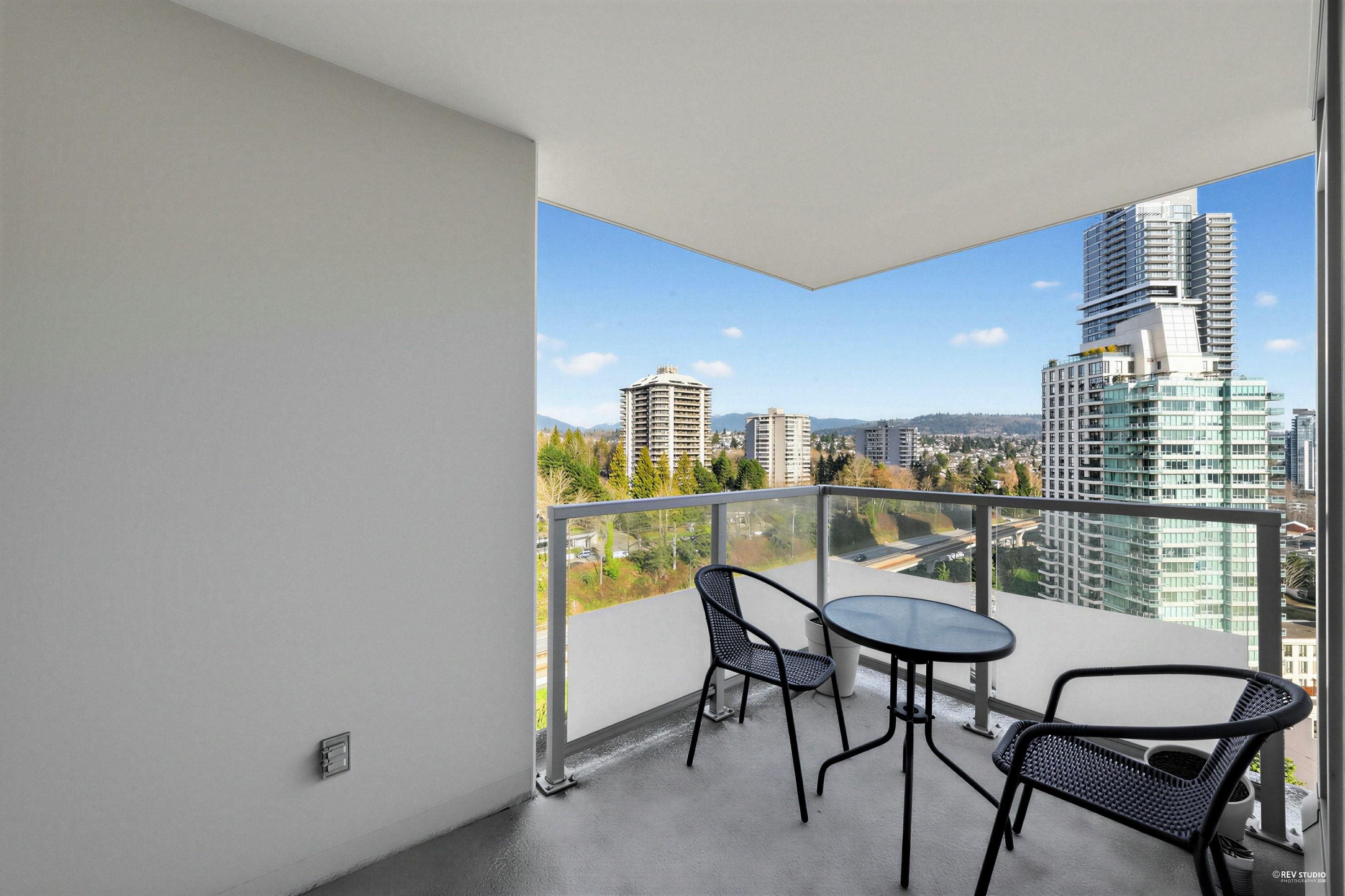 2005-2133 Douglas Road, Burnaby, BC