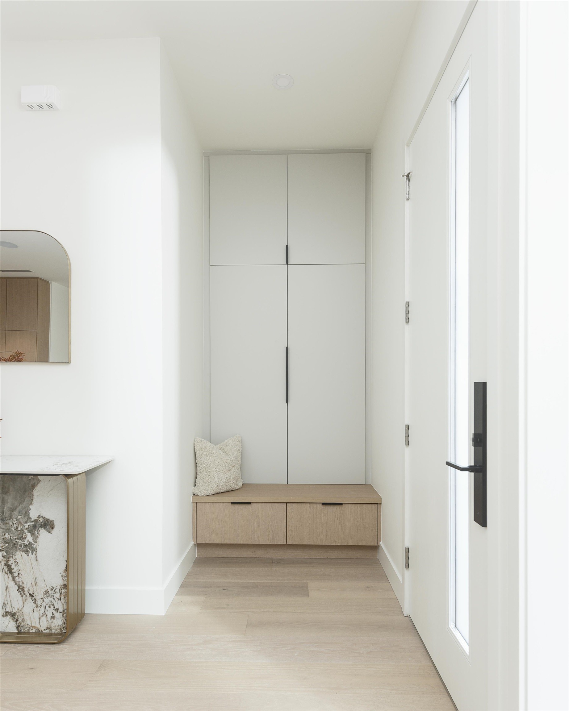 1-735 10Th Avenue E, Vancouver, BC