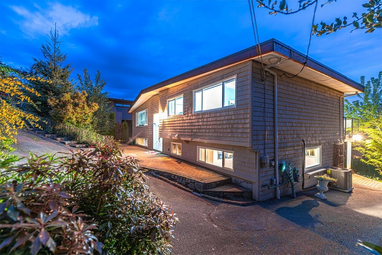 520 Ballantree Place, West Vancouver, BC