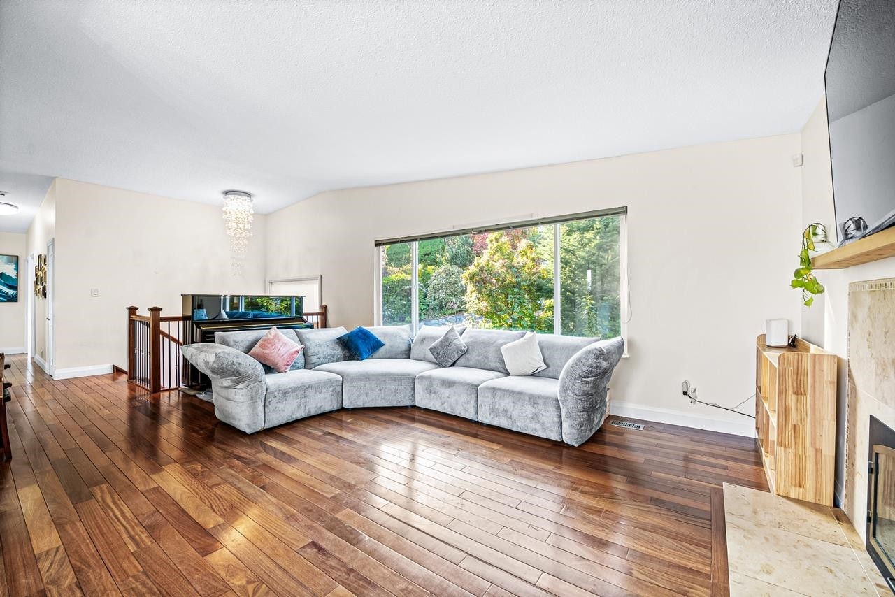 520 Ballantree Place, West Vancouver, BC