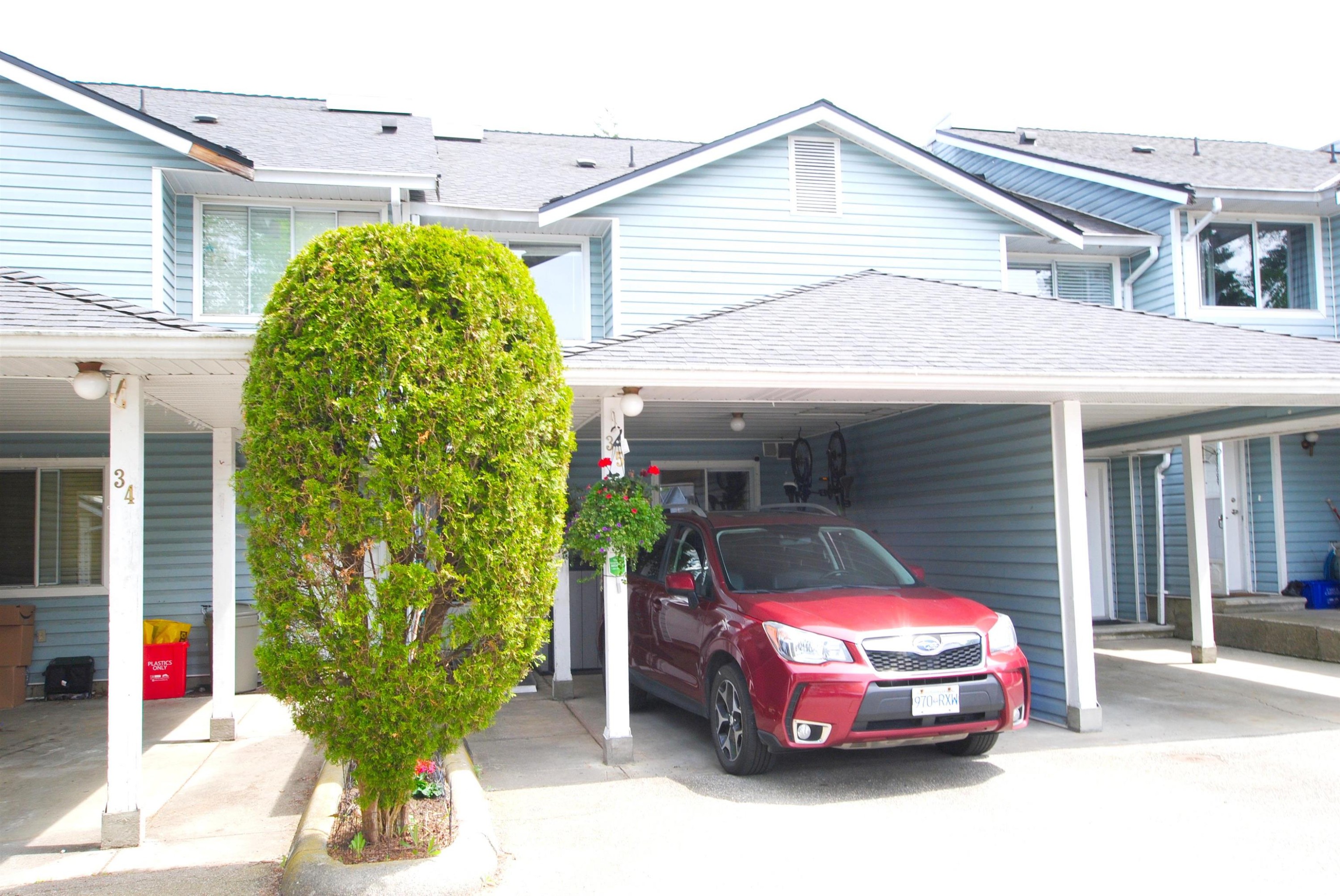 35-22411 124 Avenue, Maple Ridge, BC