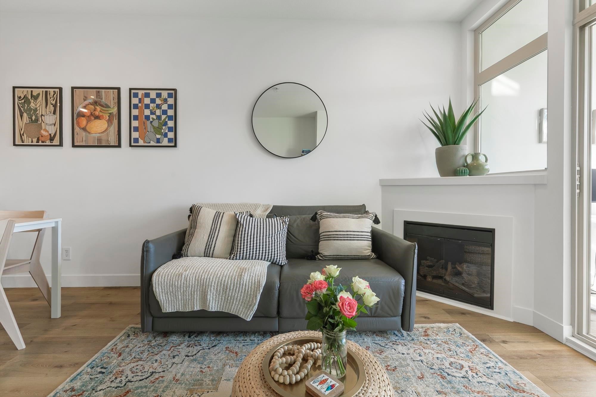 206-688 17Th Avenue E, Vancouver, BC