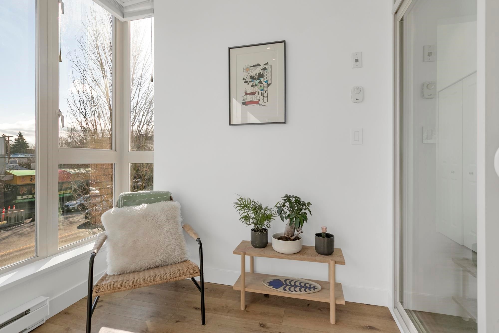 206-688 17Th Avenue E, Vancouver, BC