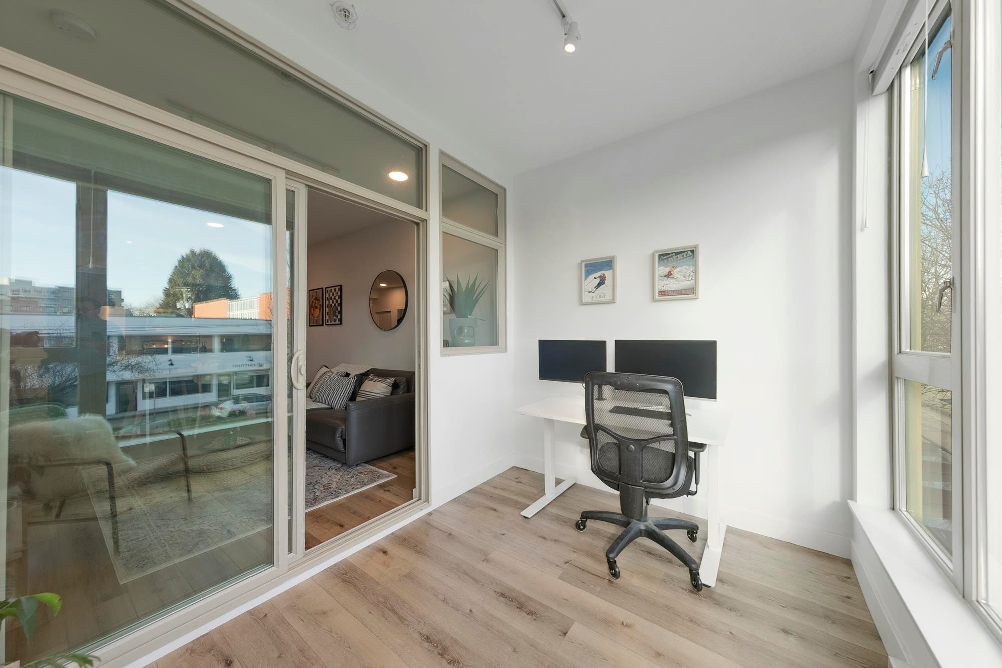 206-688 17Th Avenue E, Vancouver, BC