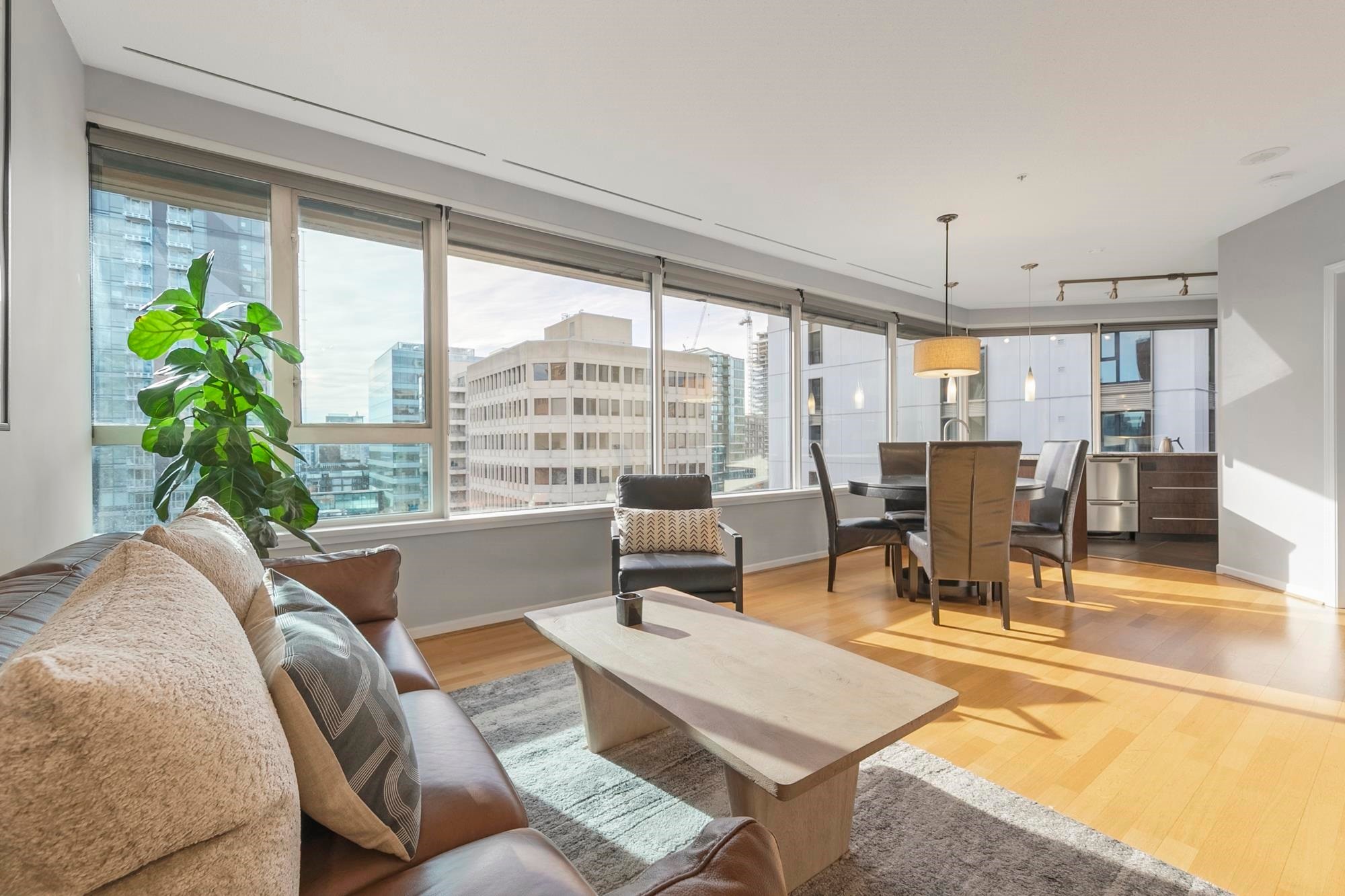 907-1177 Hornby Street, Vancouver, BC