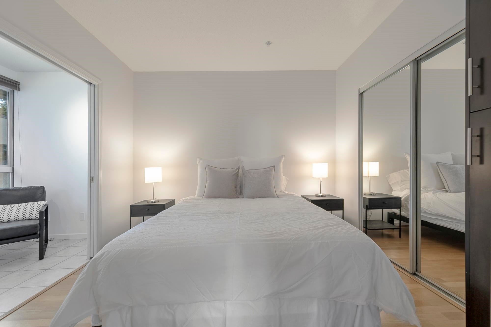 907-1177 Hornby Street, Vancouver, BC