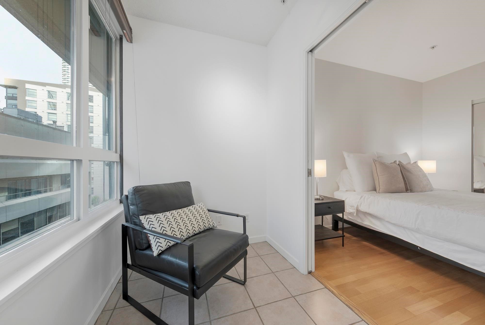 907-1177 Hornby Street, Vancouver, BC