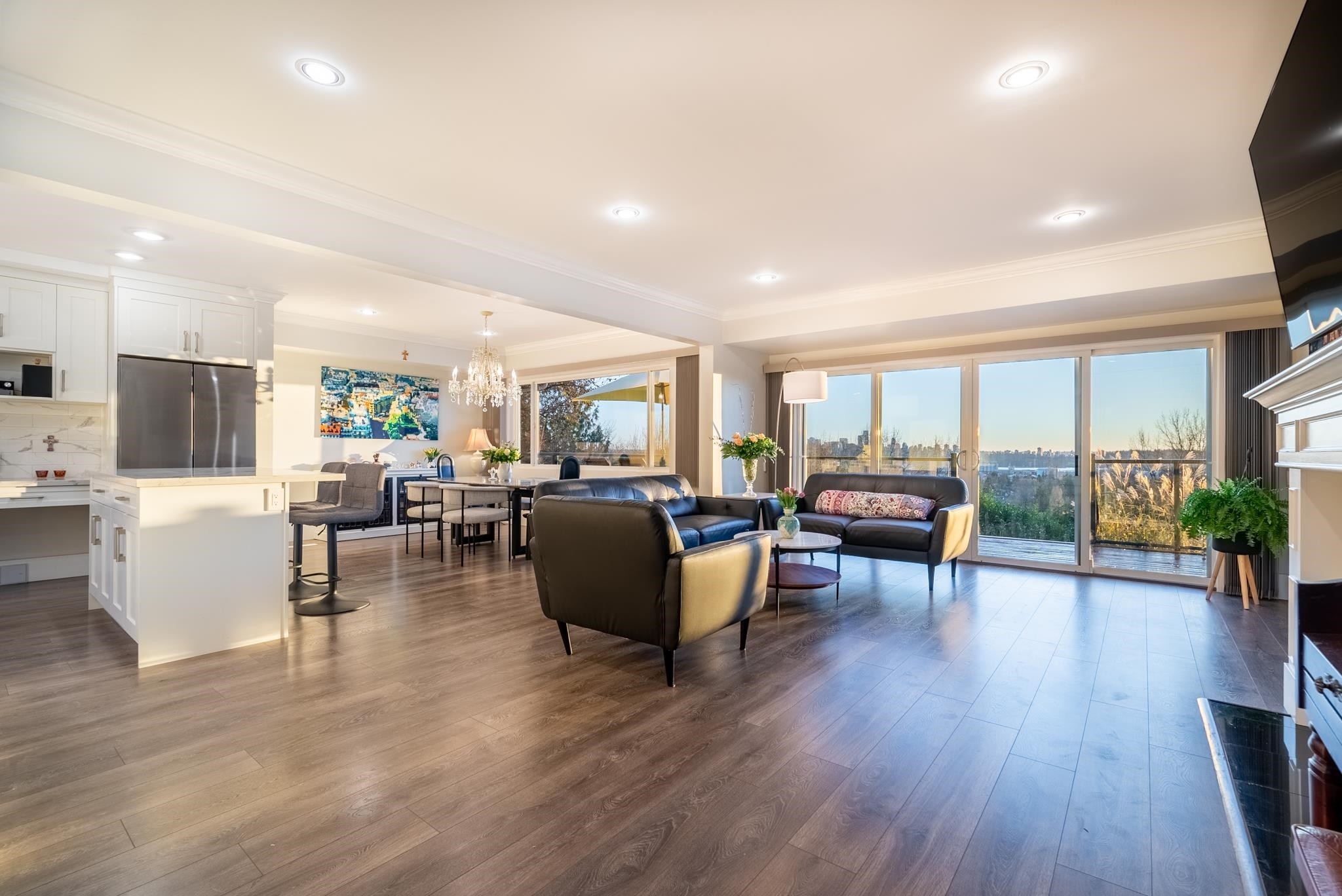 1275 Keith Road W, North Vancouver, BC