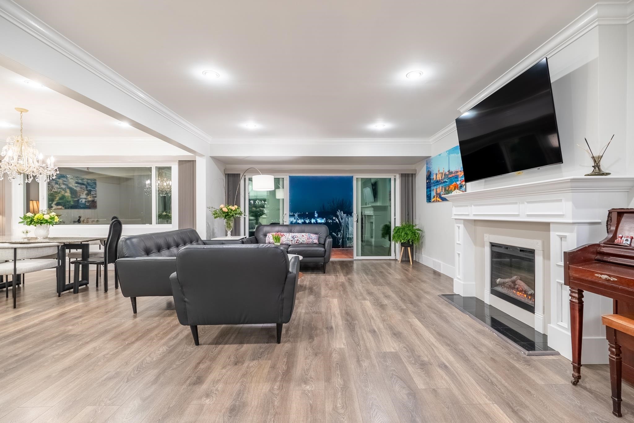 1275 Keith Road W, North Vancouver, BC