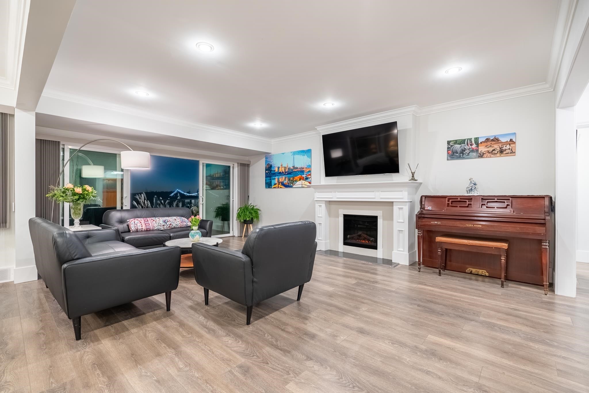 1275 Keith Road W, North Vancouver, BC
