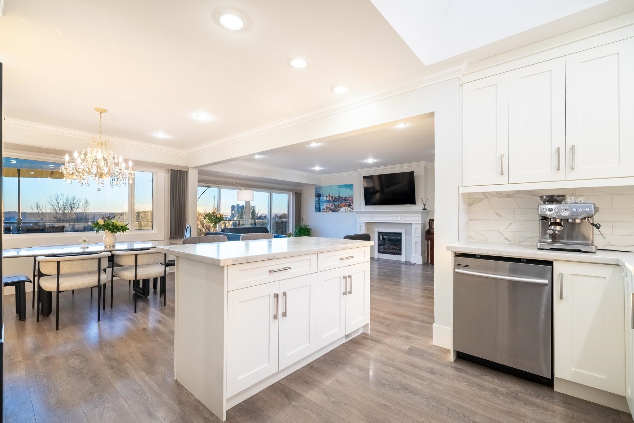 1275 Keith Road W, North Vancouver, BC