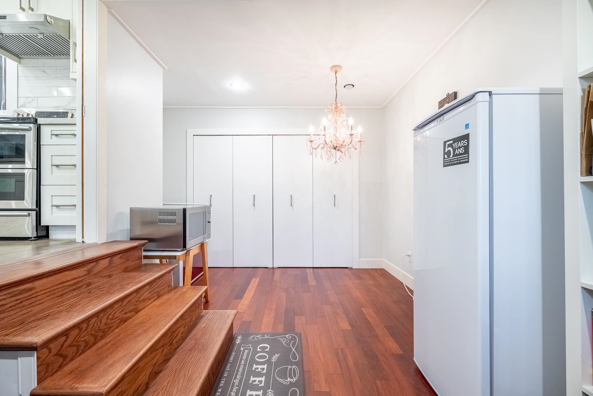 1275 Keith Road W, North Vancouver, BC