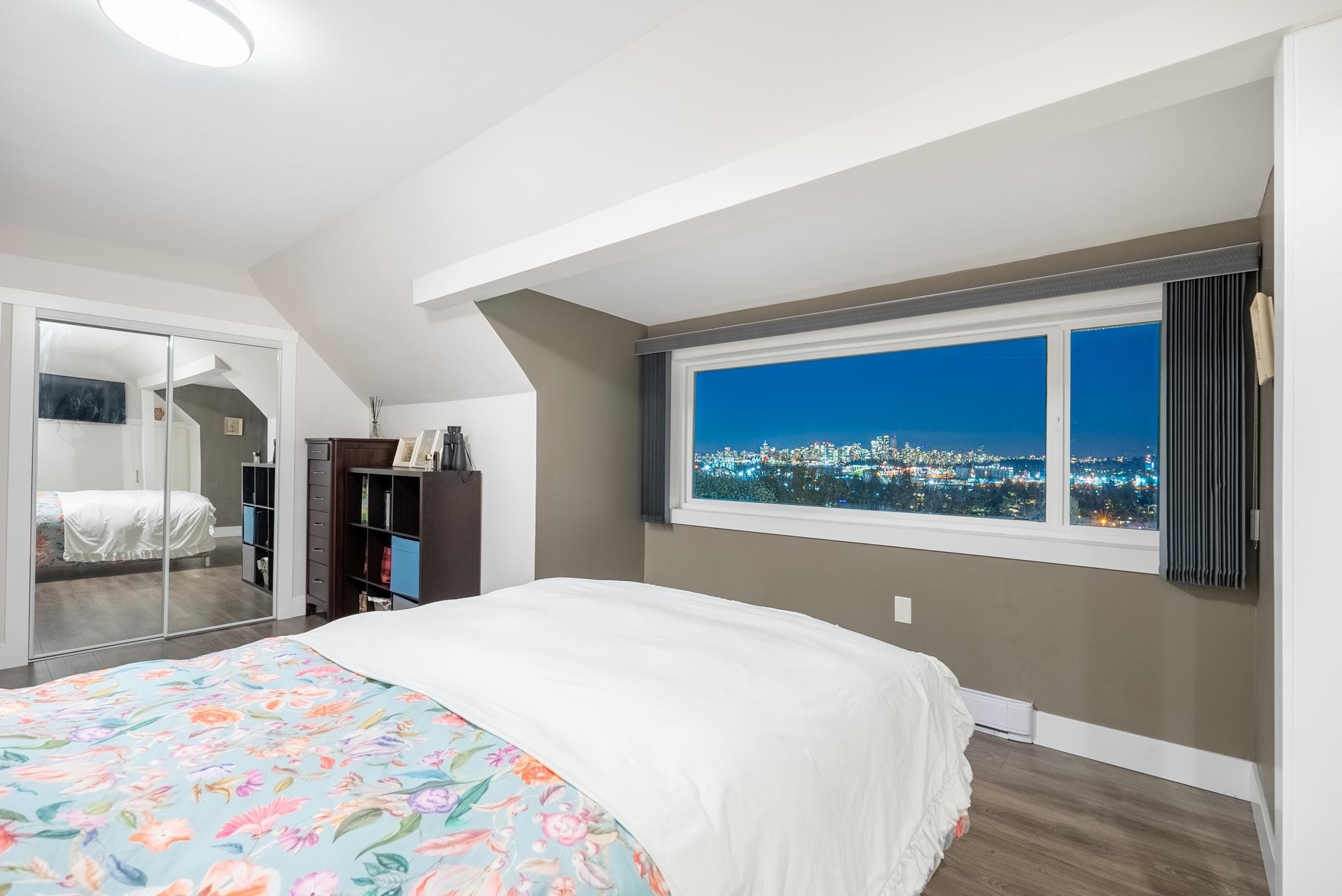 1275 Keith Road W, North Vancouver, BC