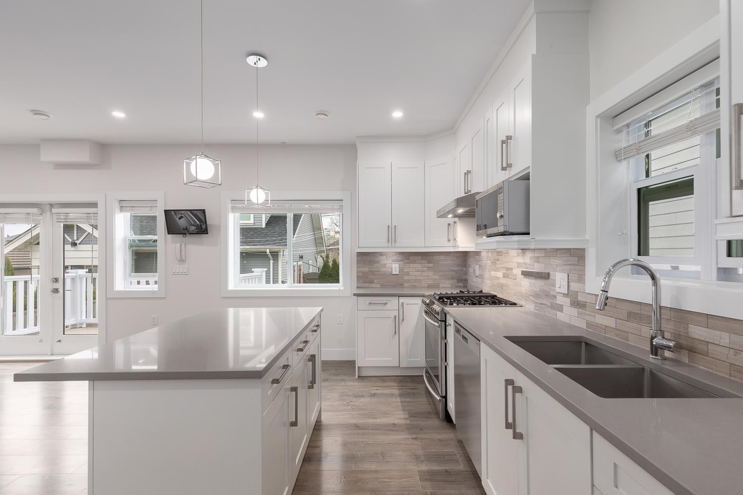 2255 35Th Avenue E, Vancouver, BC