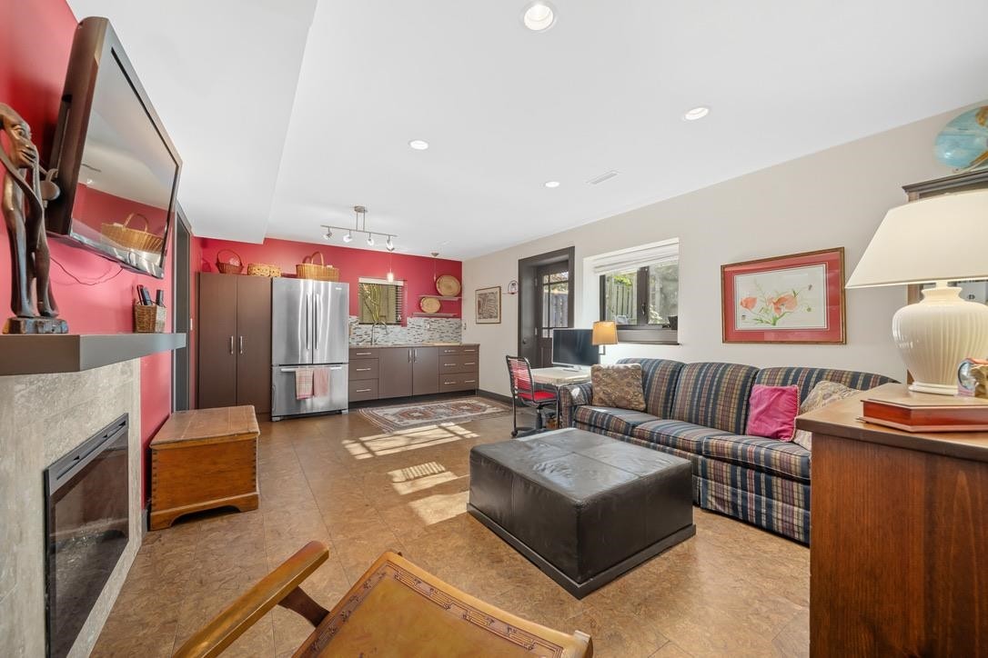 2038 46Th Avenue W, Vancouver, BC