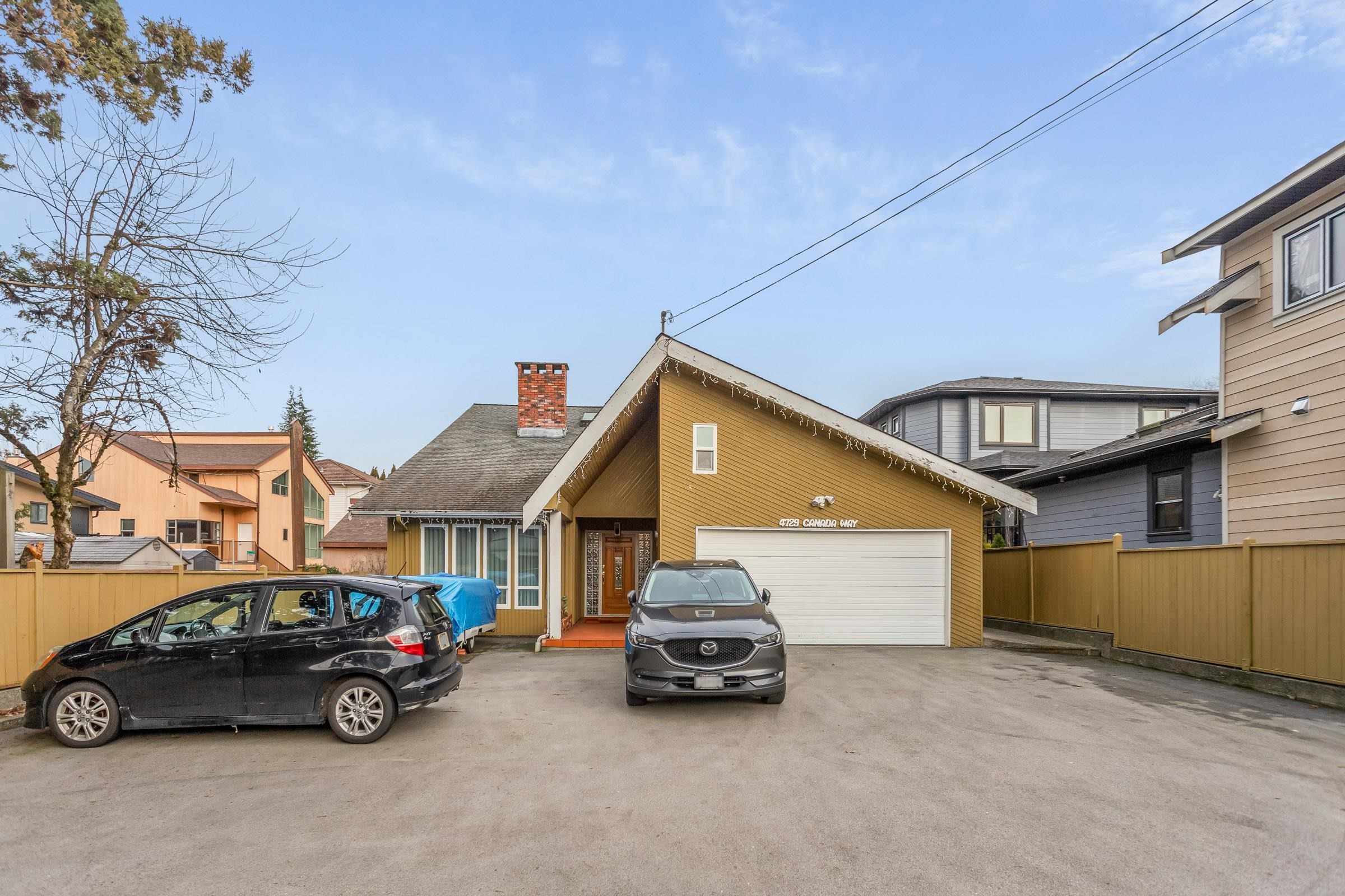 4729 Canada Way, Burnaby, BC - Outdoor