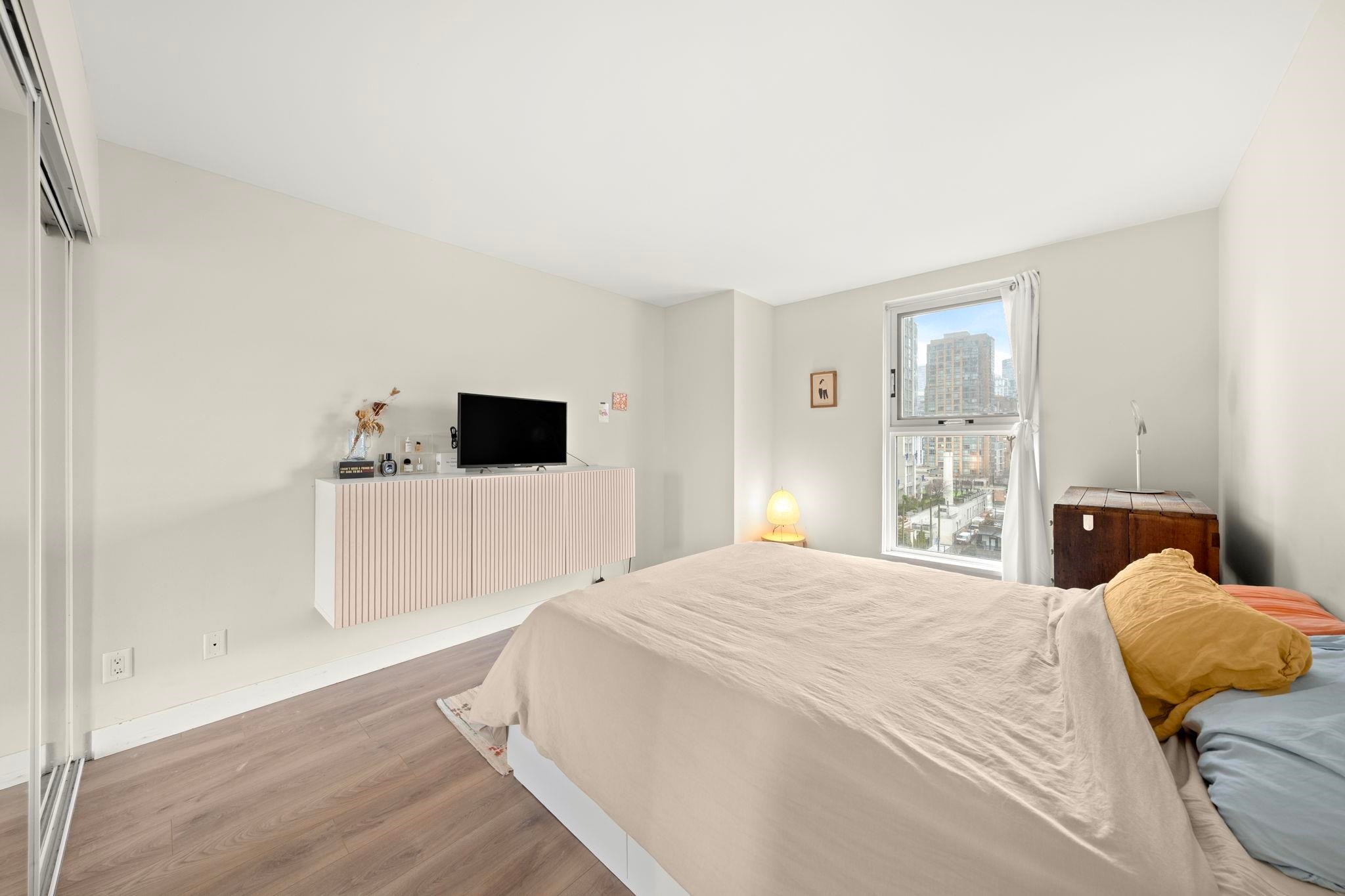 1002-1323 Homer Street, Vancouver, BC