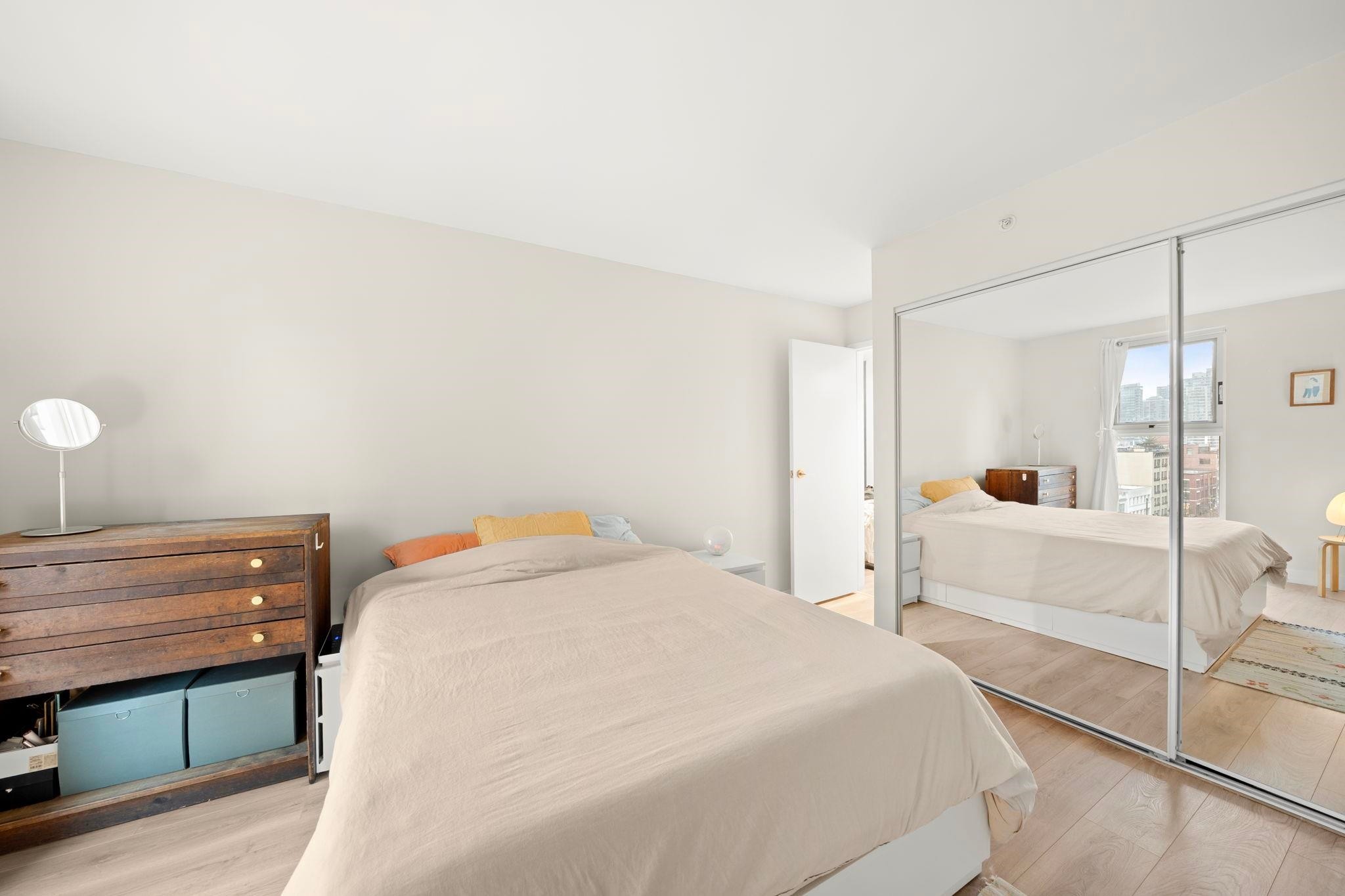 1002-1323 Homer Street, Vancouver, BC