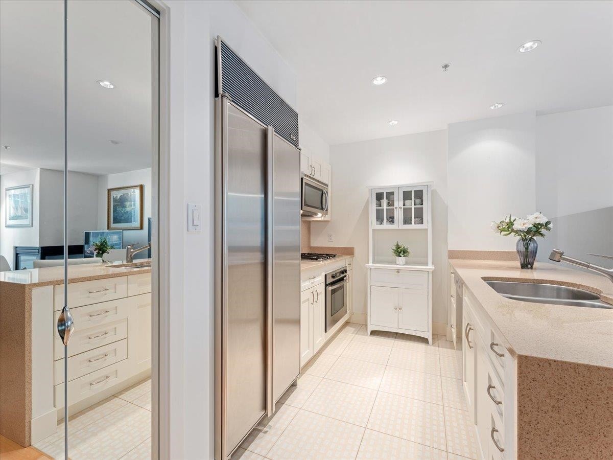 1008-590 Nicola Street, Vancouver, BC