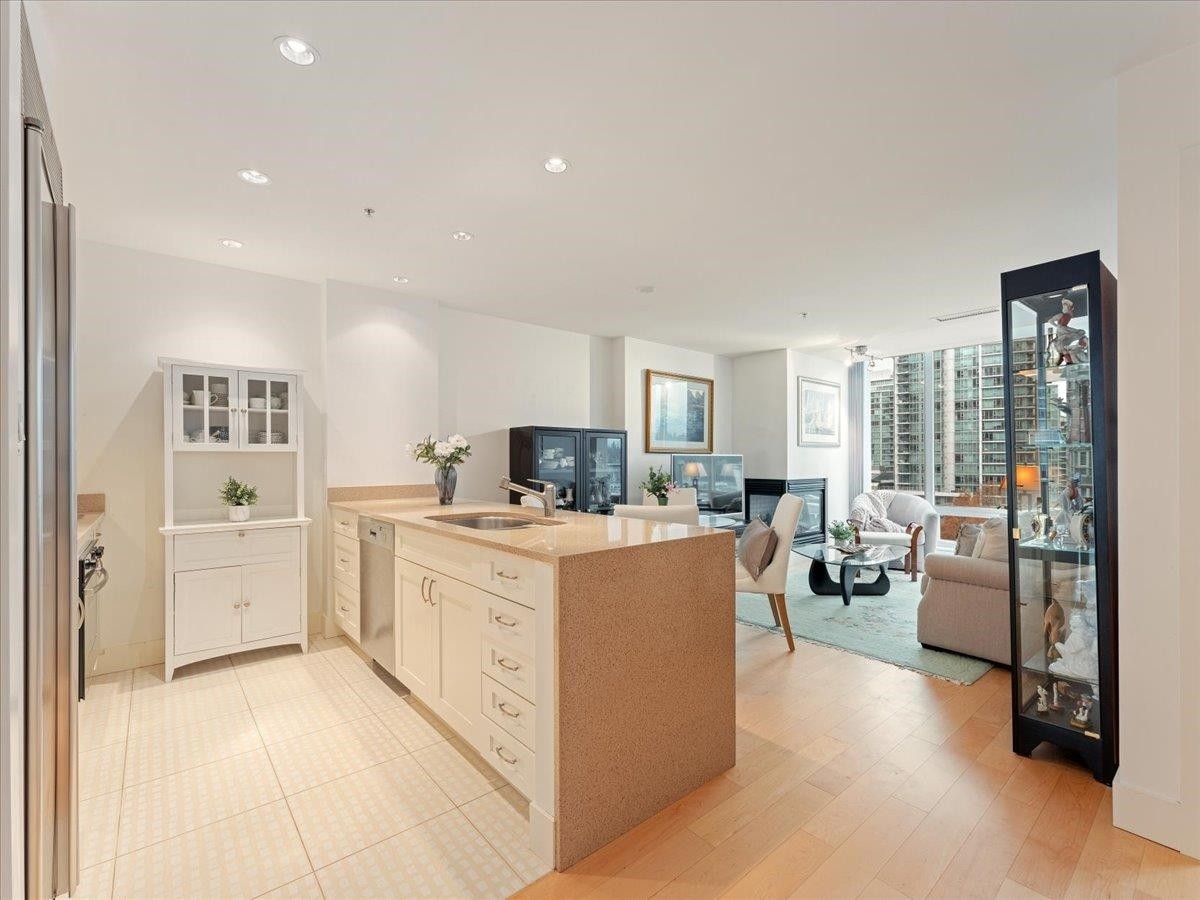 1008-590 Nicola Street, Vancouver, BC