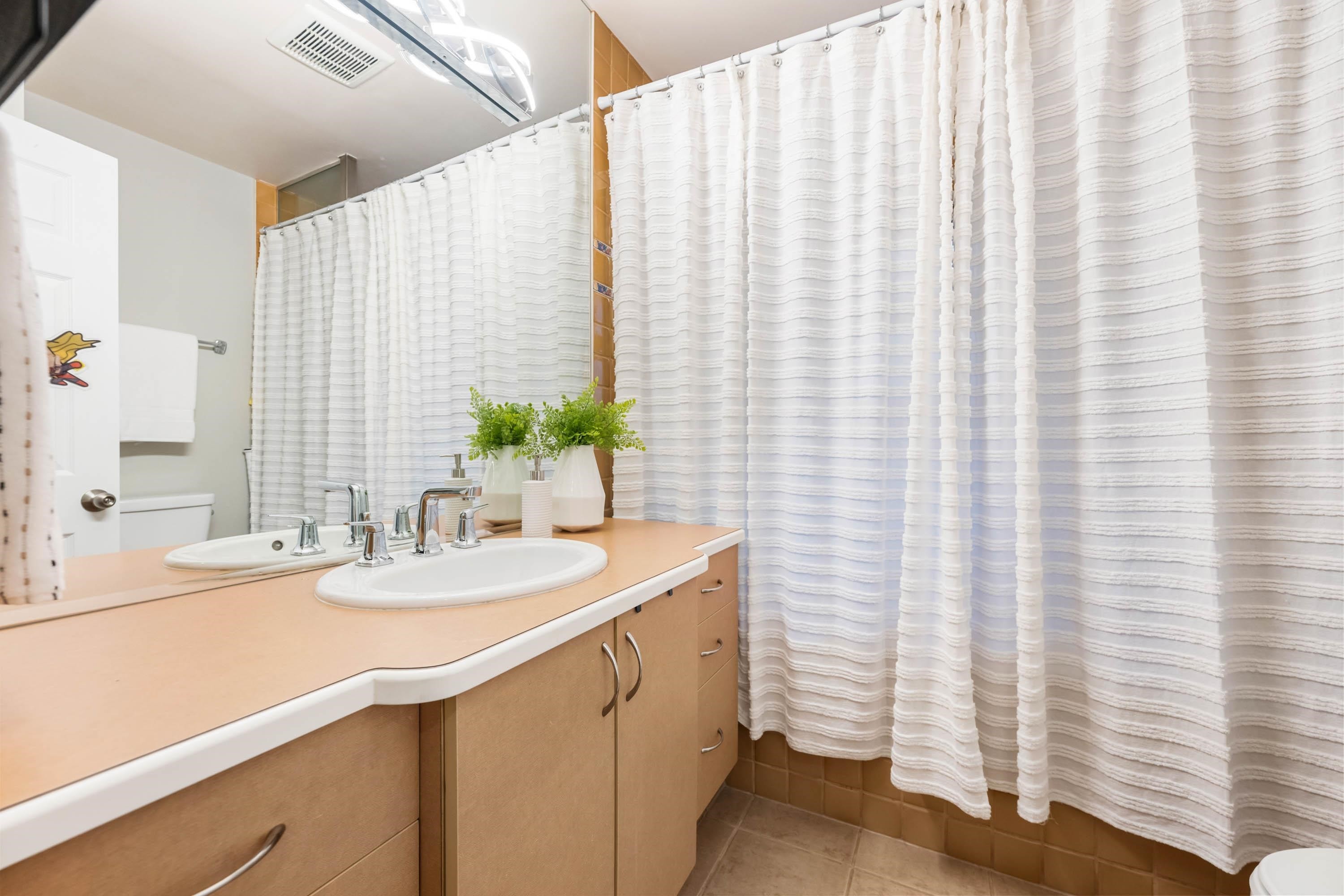 921 Baker Drive, Coquitlam, BC