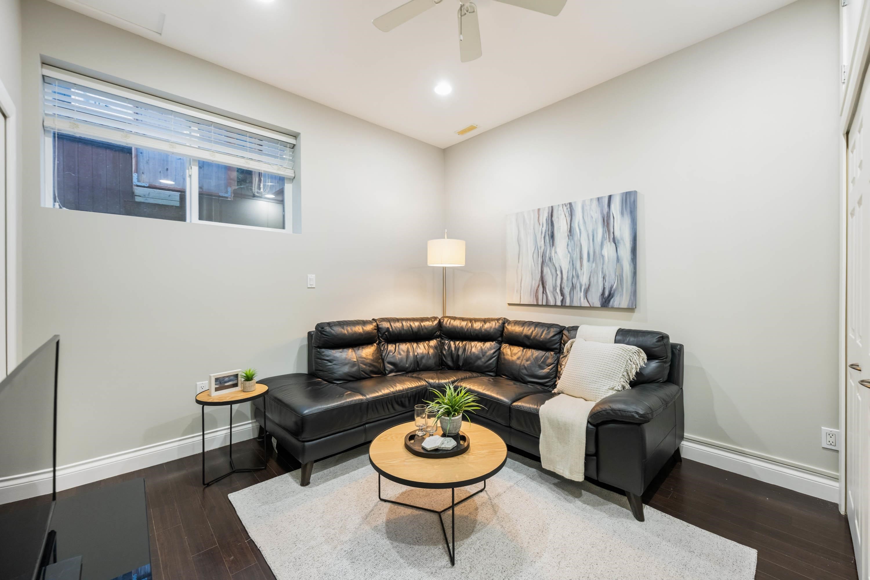 921 Baker Drive, Coquitlam, BC