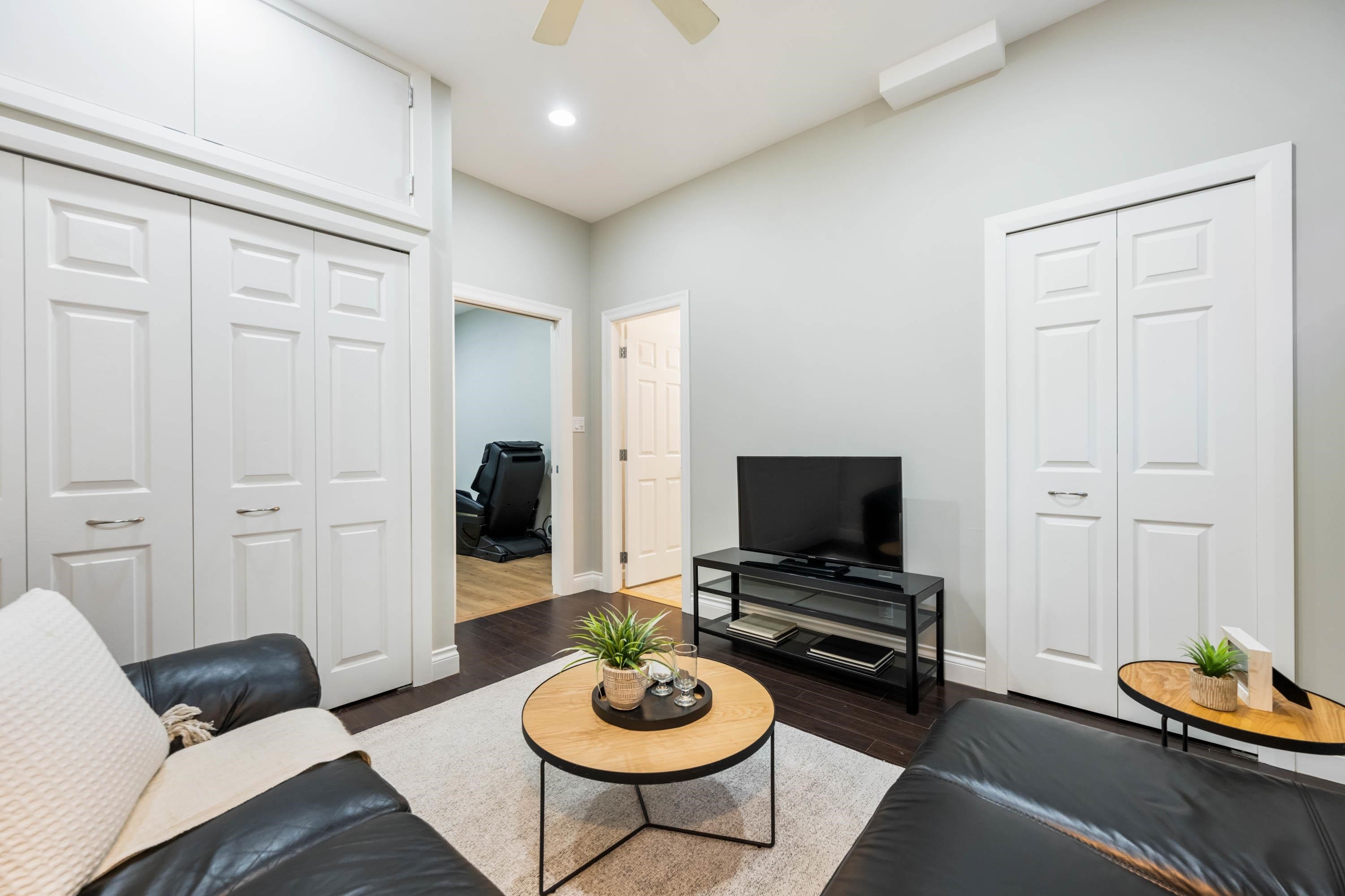 921 Baker Drive, Coquitlam, BC