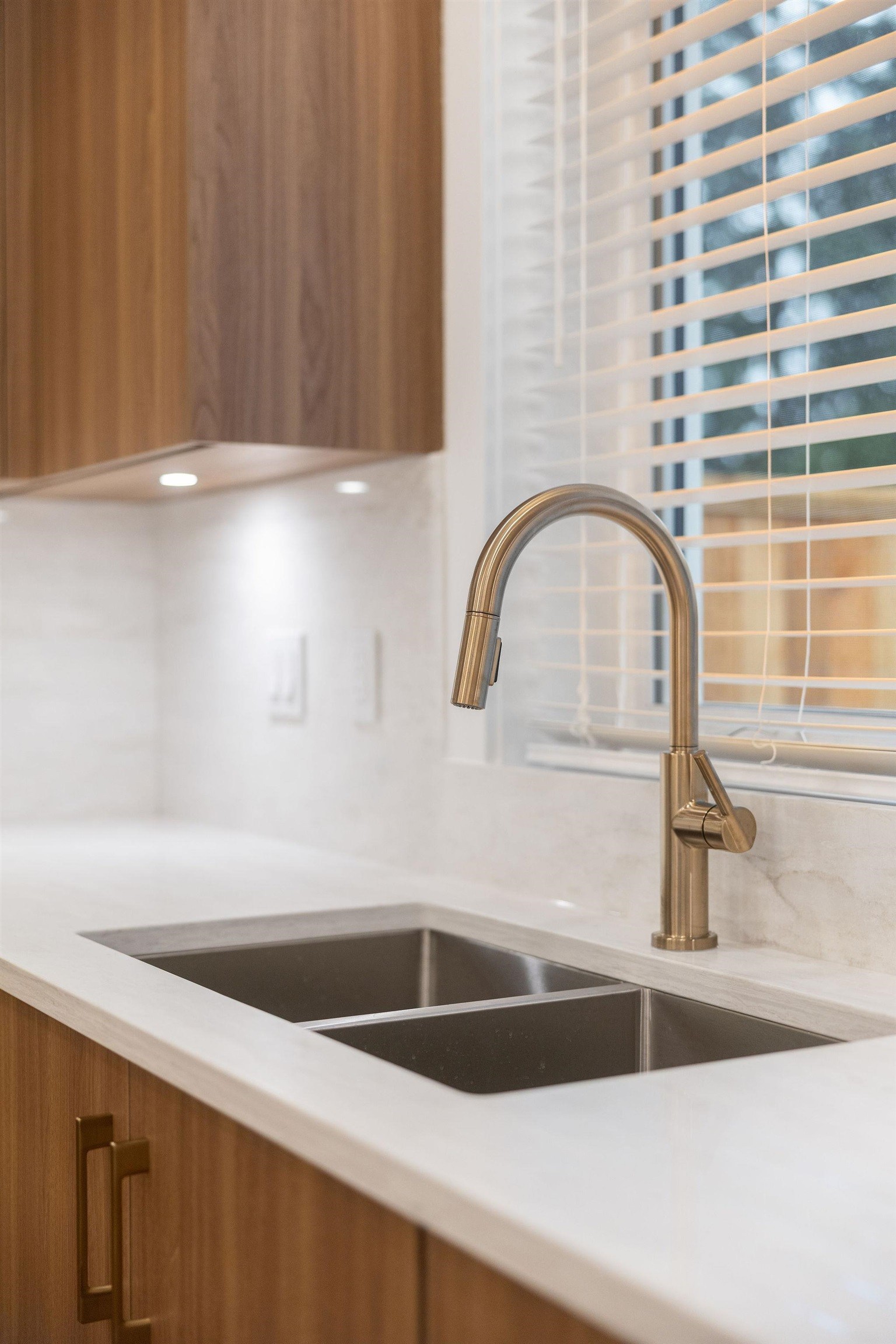 2055 4Th Avenue E, Vancouver, BC