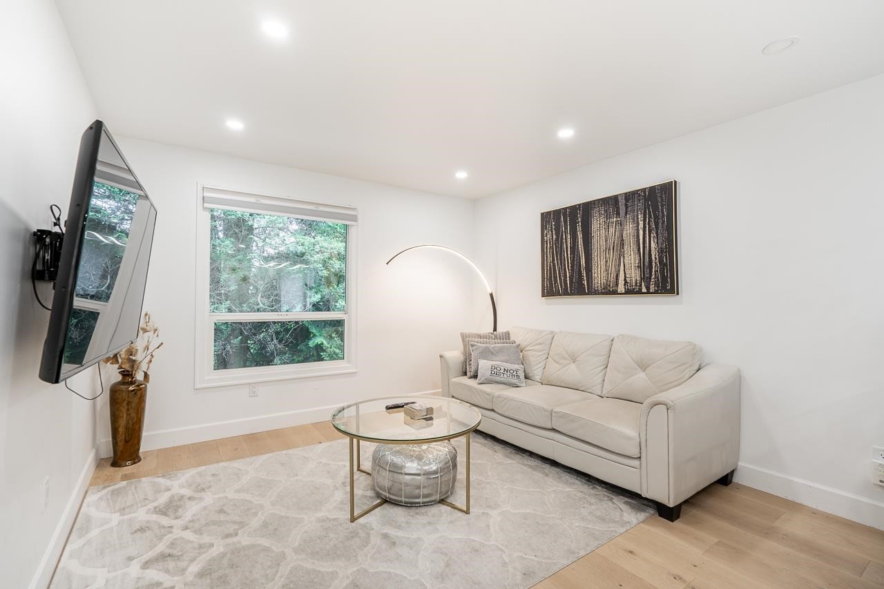 1620 Mclean Drive, Vancouver, BC