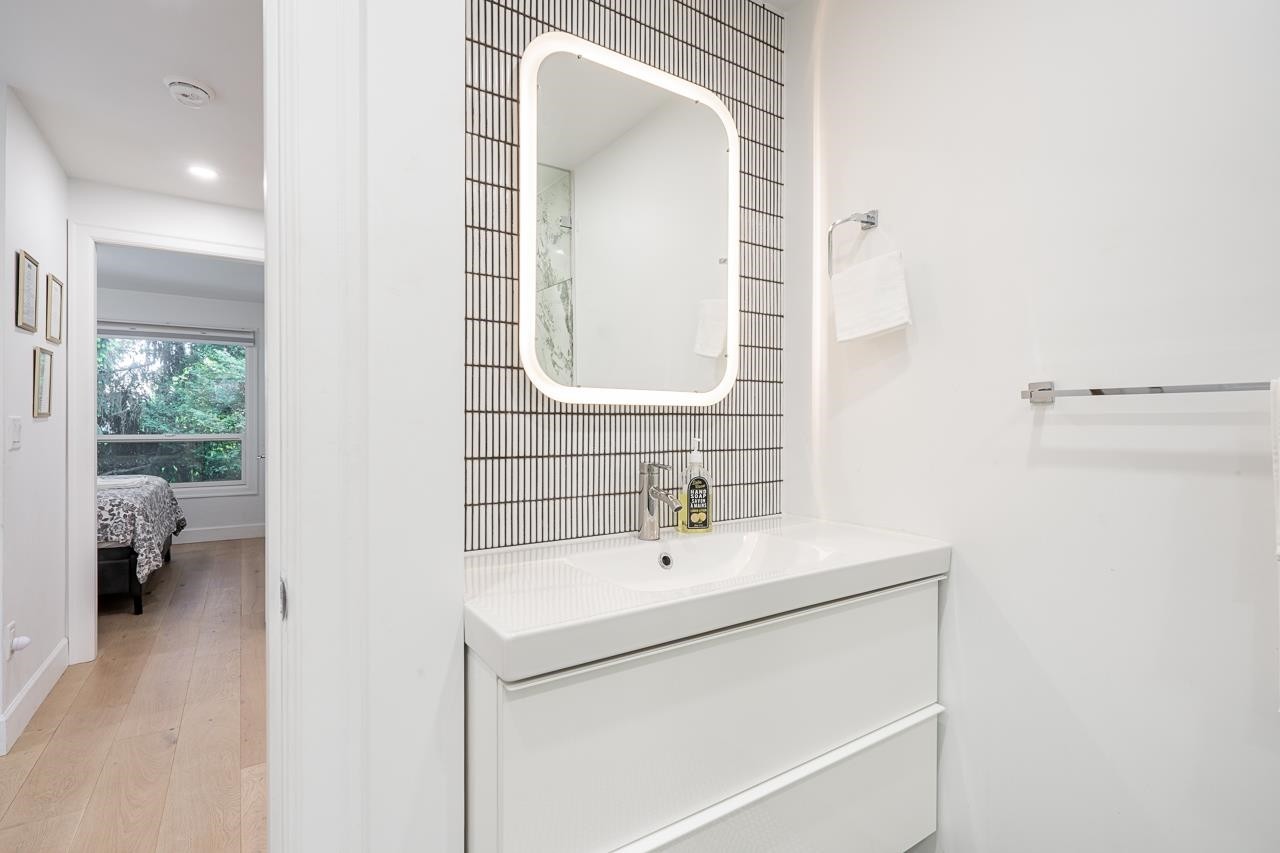 1620 Mclean Drive, Vancouver, BC