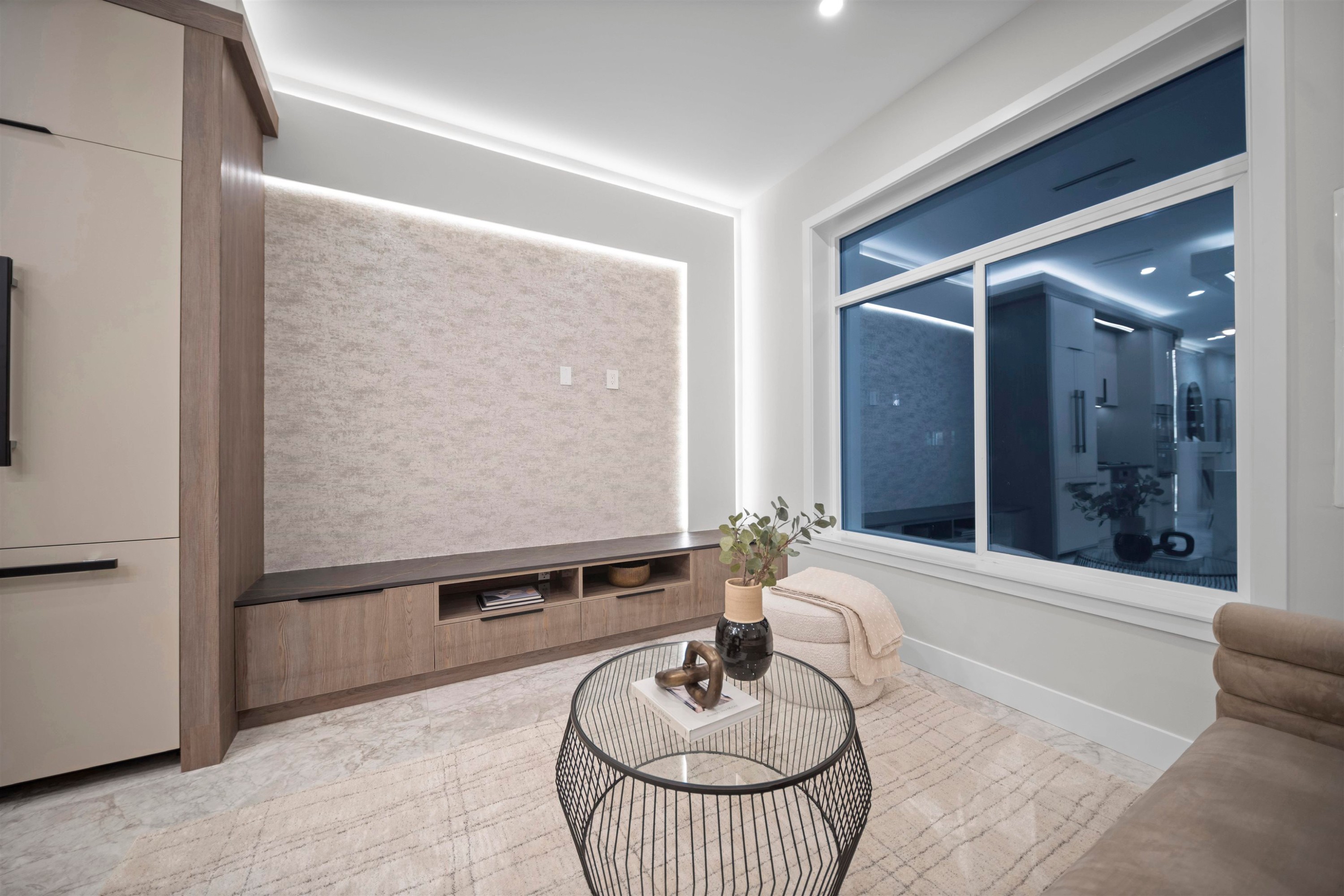 2455 10Th Avenue W, Vancouver, BC